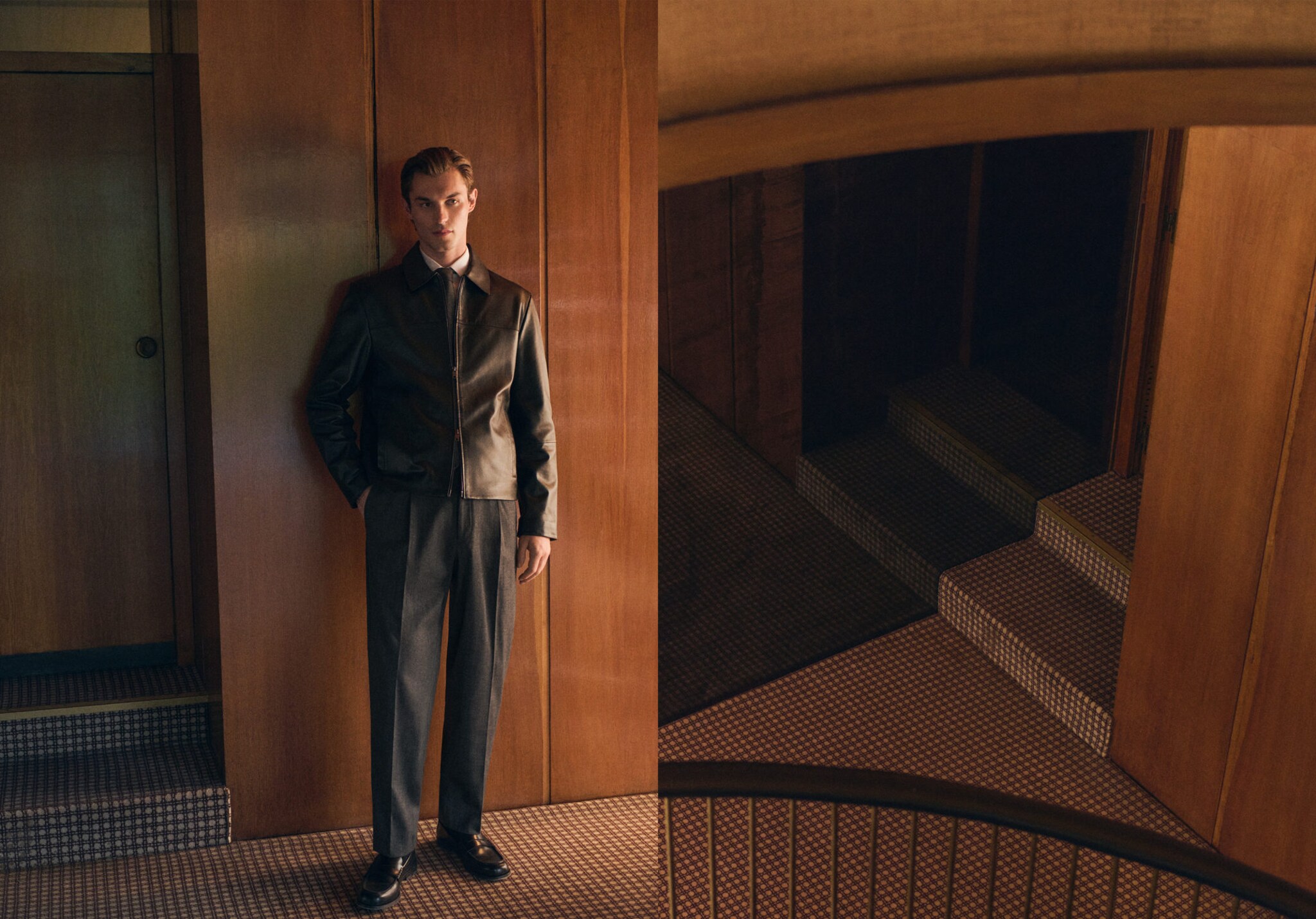 Pantalon flanelle regular-fit à pinces - Plan panoramique