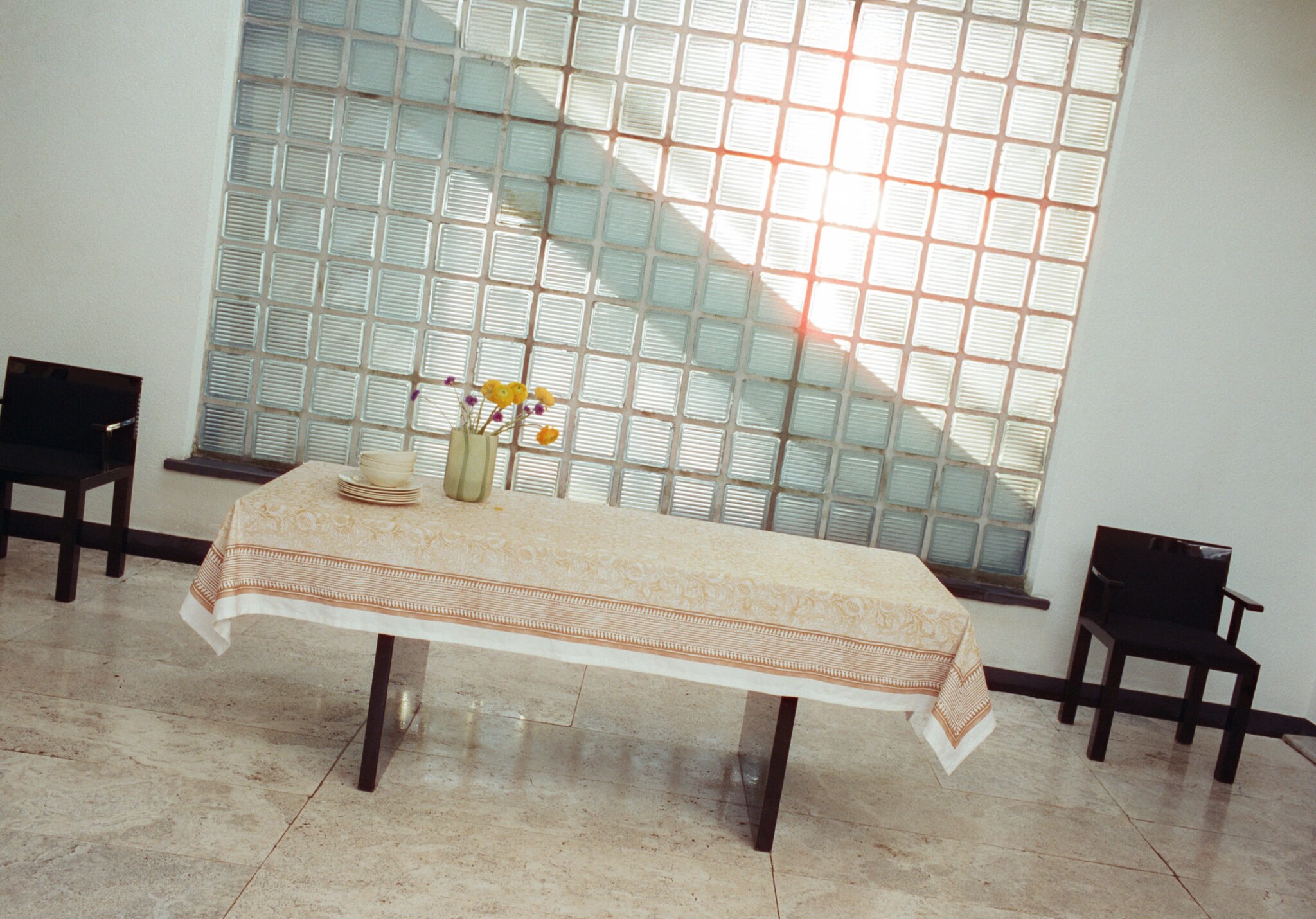 Blockprint style cotton tablecloth for 6 to 8 guests - Panoramic plane