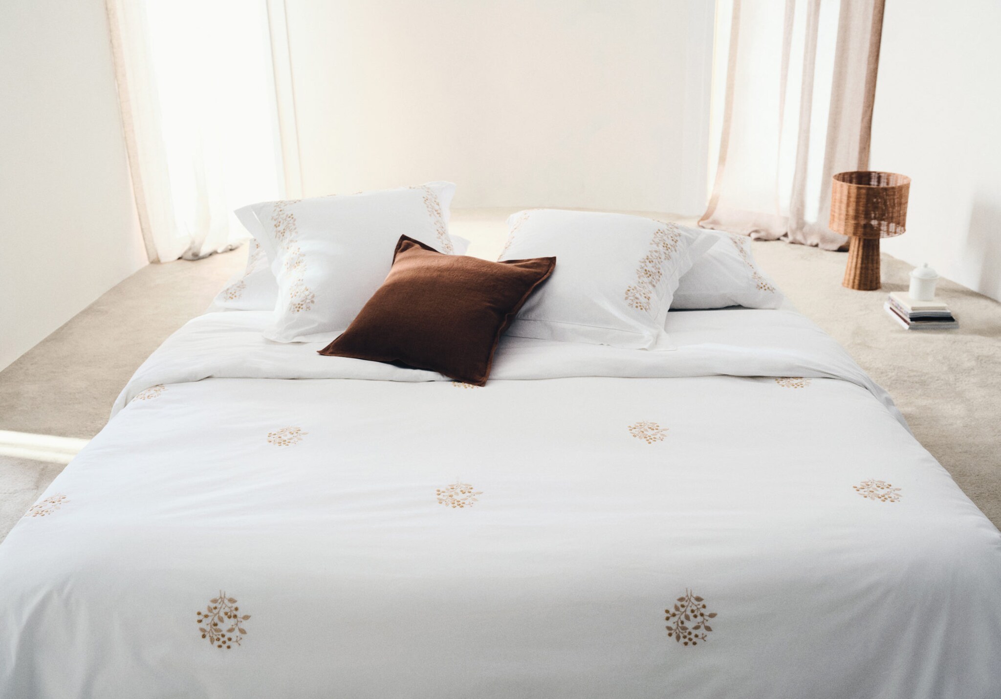 Percale cotton duvet cover with embroidered flowers for 150/160 cm bed - Panoramic plane