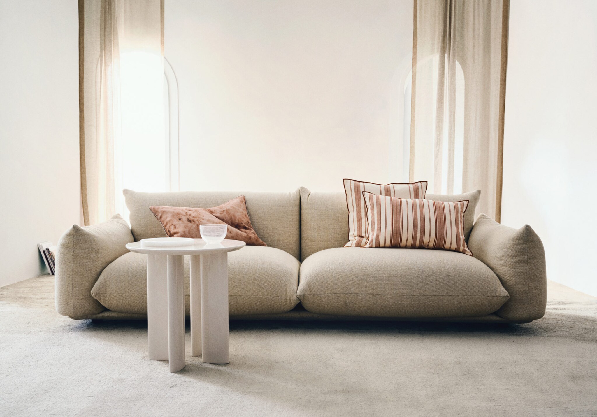 Cushion cover with stripe design and overlock finish 40x60 cm - Panoramic plane