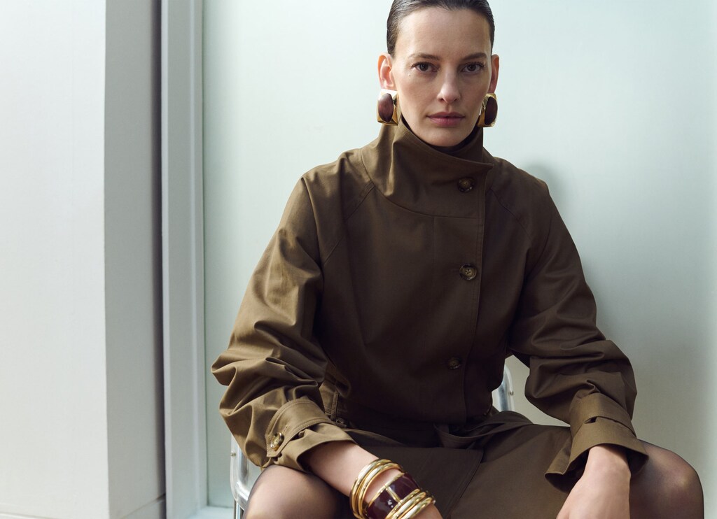 Funnel neck trench with belt - image 3