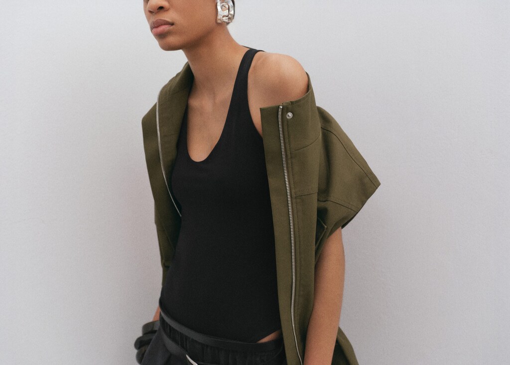 Fitted bodysuit with open back - image 3