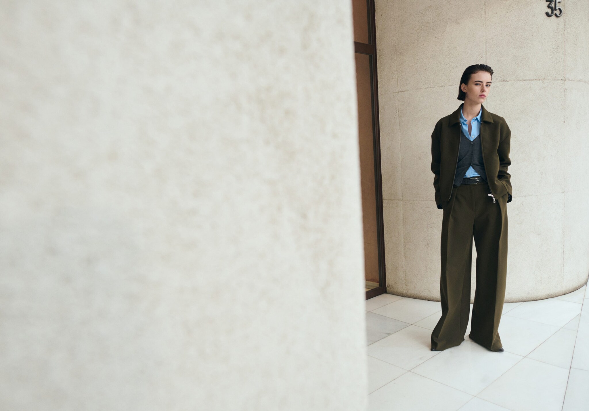 Chaqueta bomber cuello camisero - Plano panorámico