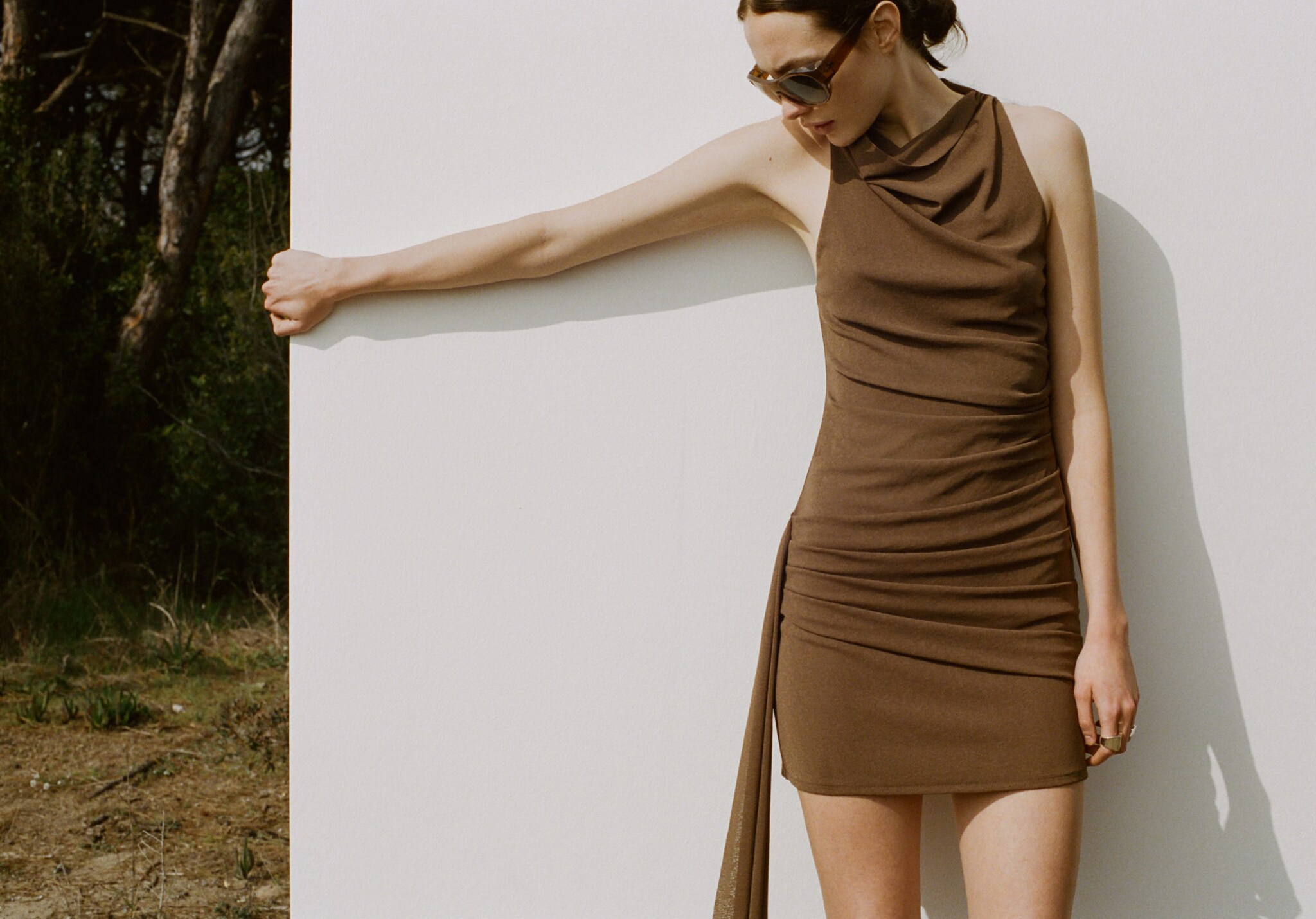 Ruched dress with draped neckline - Panoramic plane