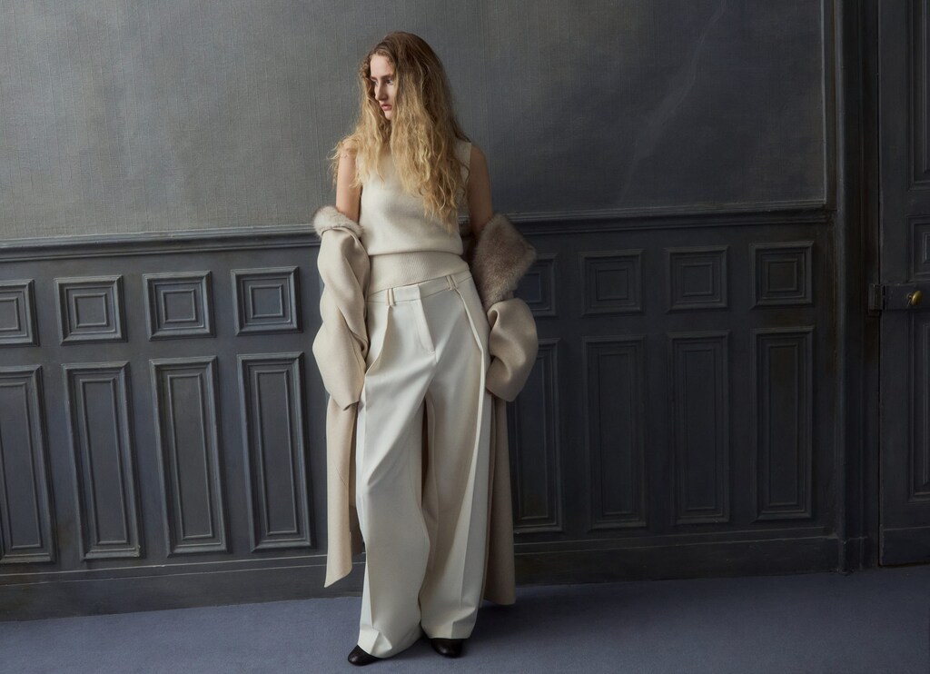 Turtleneck knit top - image 3