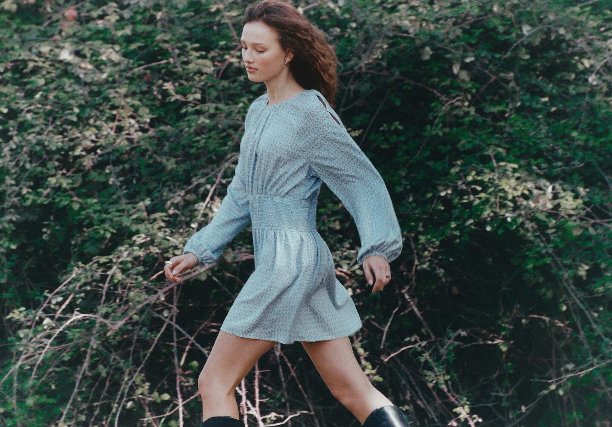 Vestido estampado cut out lúrex - Plano panorámico