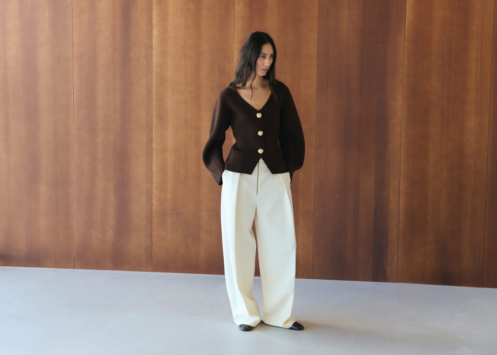 Knitted jacket with jewel buttons - image 4