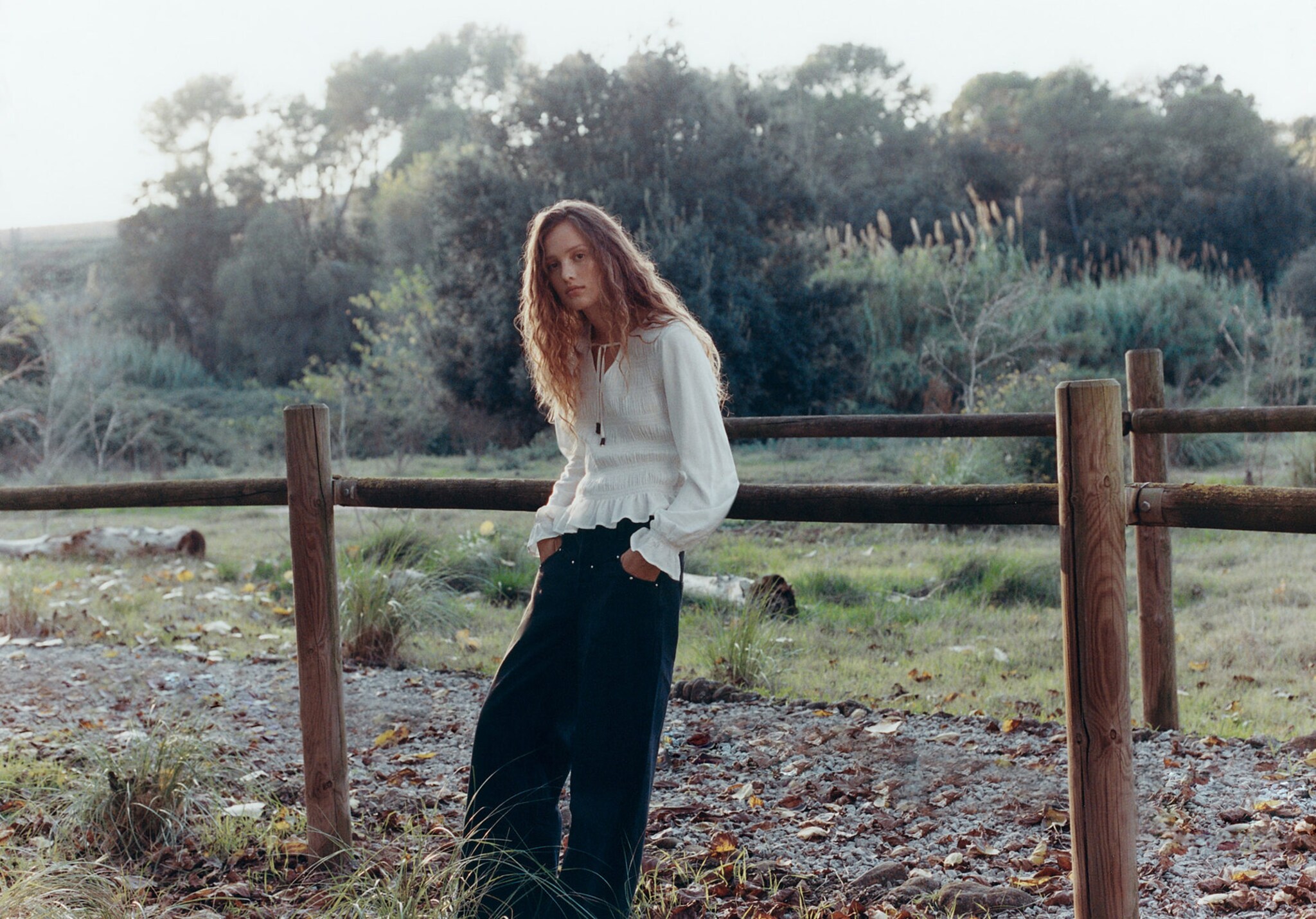 Low-waist studded jeans - Panoramic plane