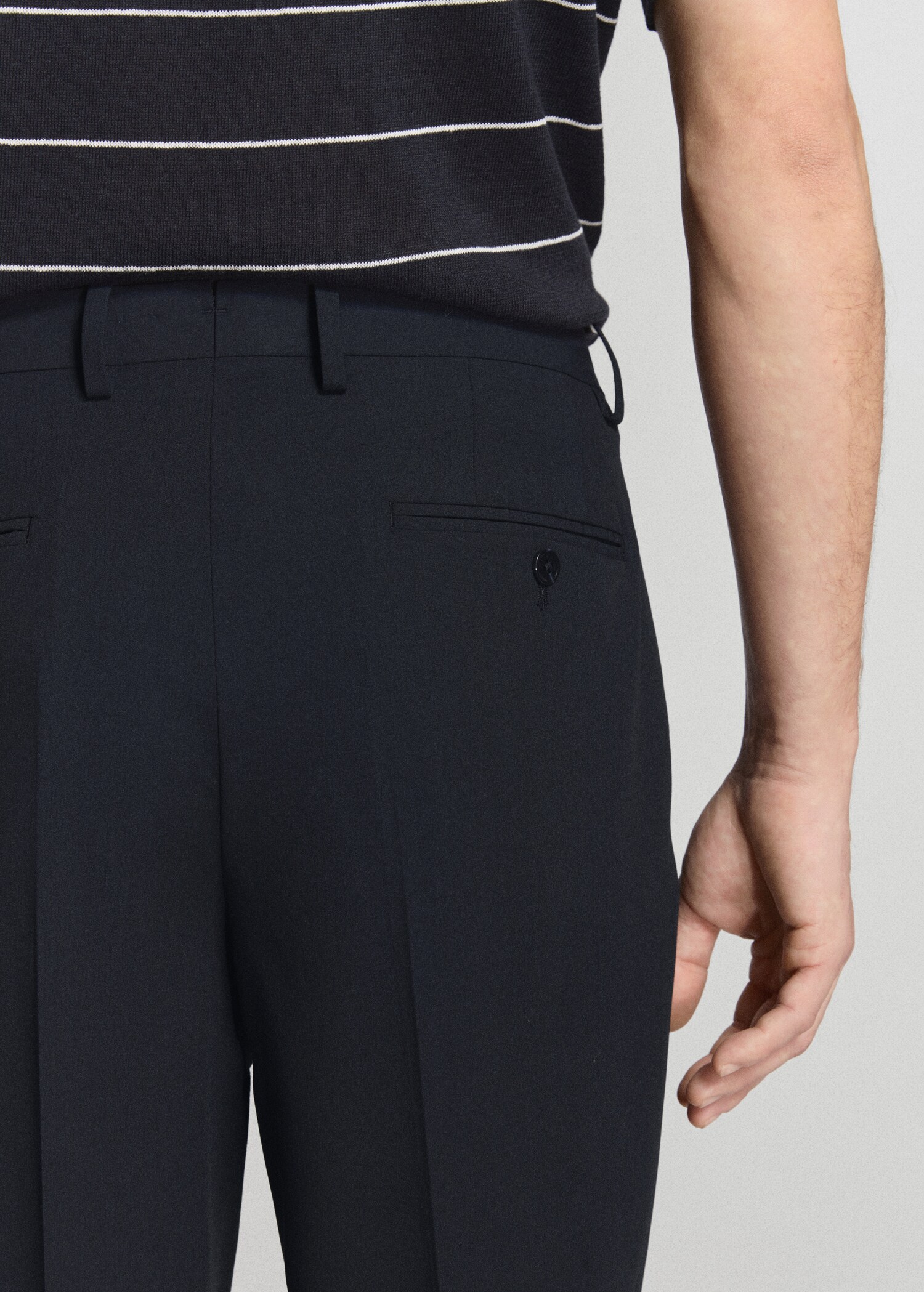 London regular-fit trousers - Details of the article 3