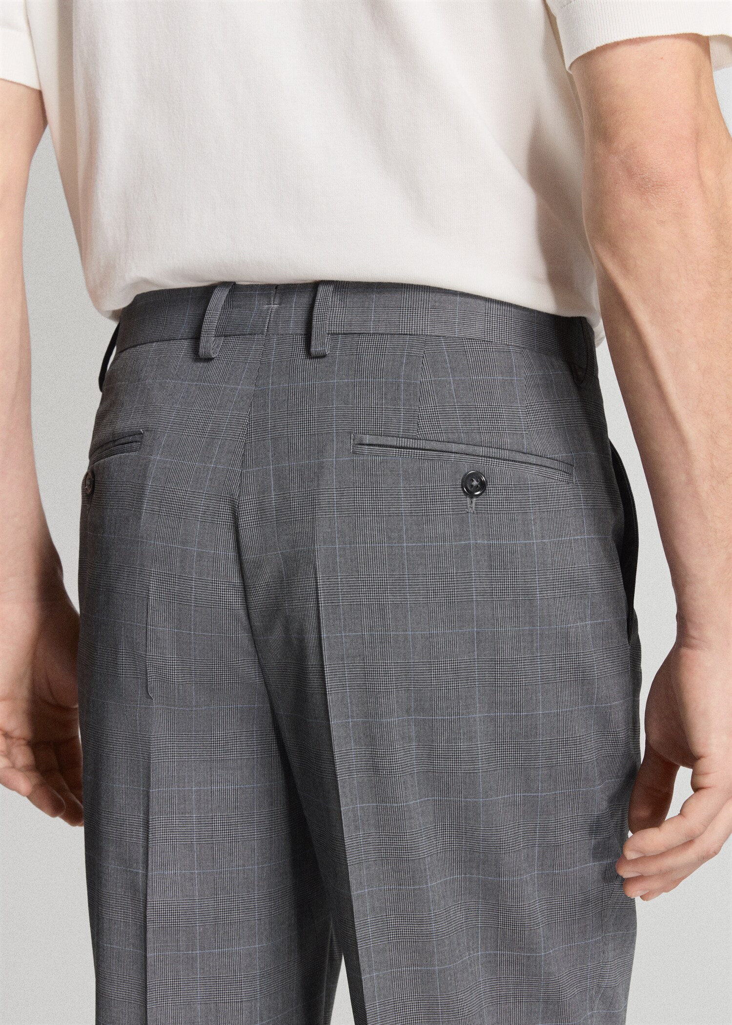 London regular-fit trousers - Details of the article 3