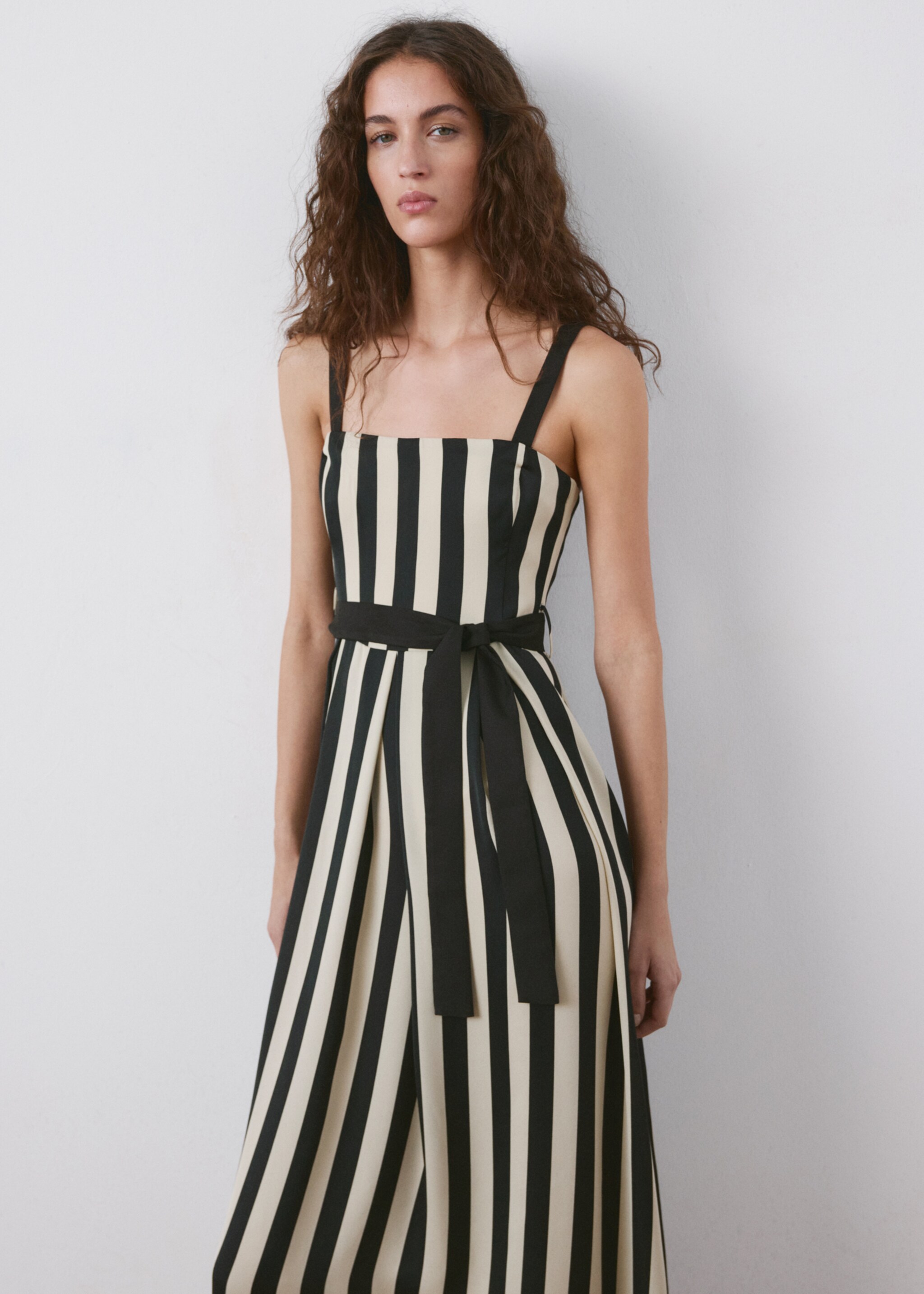 Belt striped dress - Medium plane, Black. Ref: 27006367-01.
