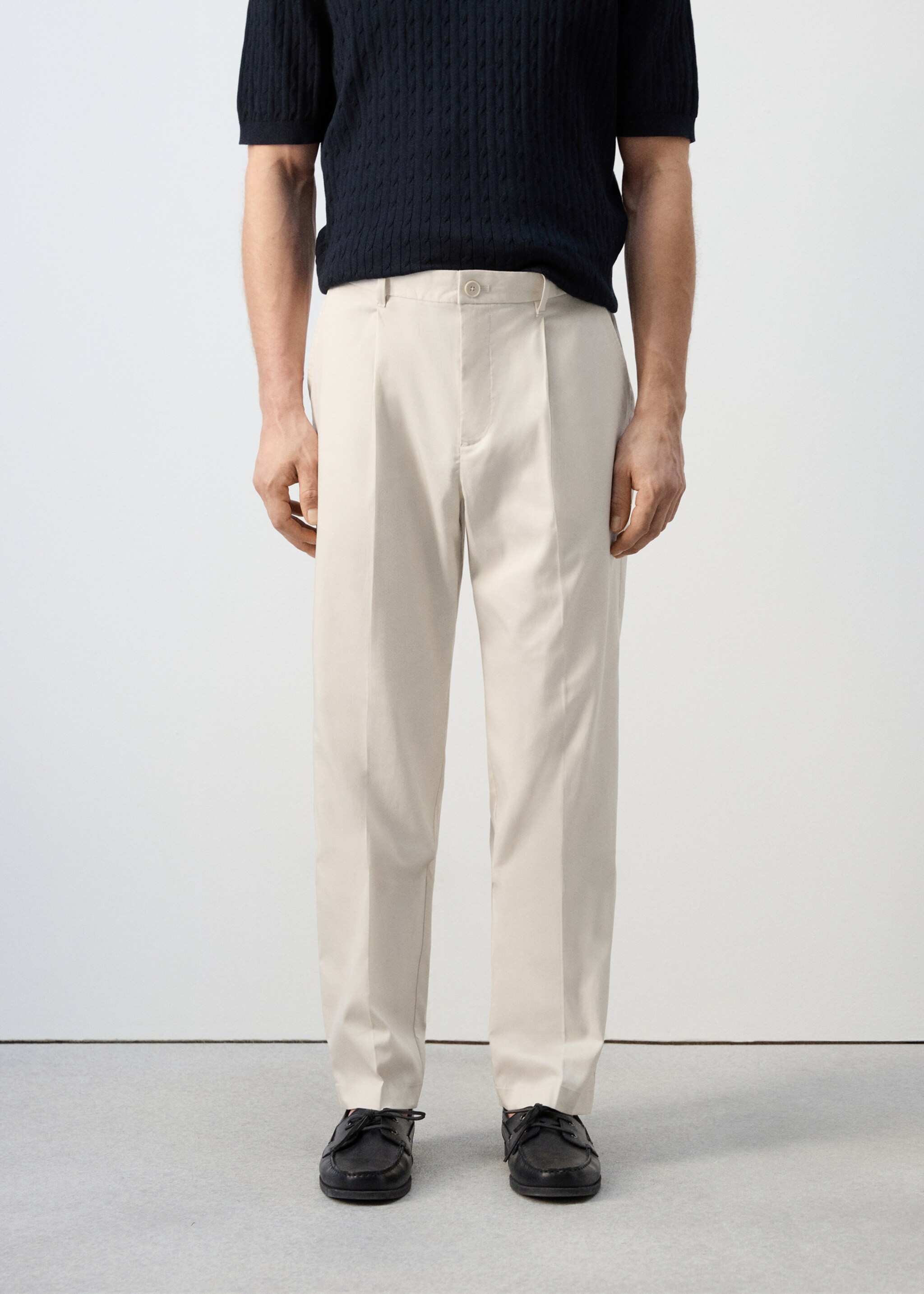 Regular-fit pleated flowy trousers - Medium plane, Beige. Ref: 27011191-01.