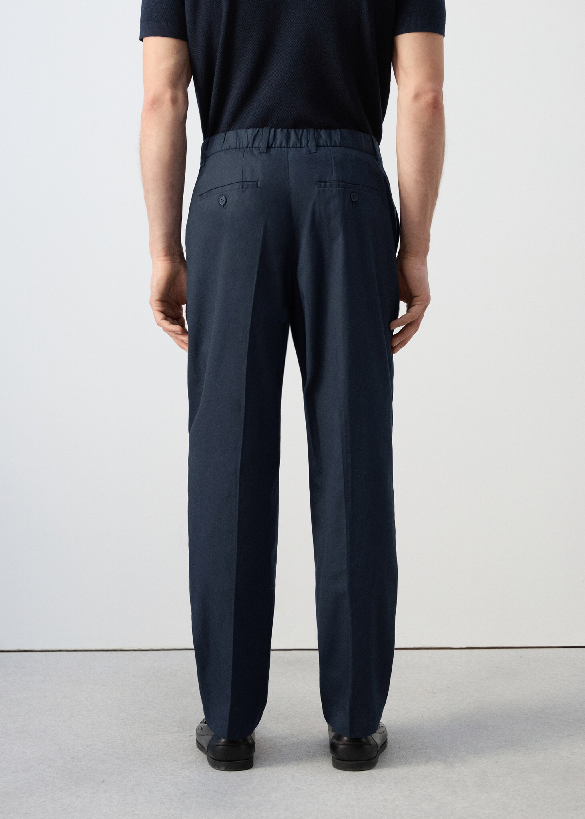 Regular-fit pleated flowy trousers - Reverse of the article, Navy. Ref: 27011191-01.
