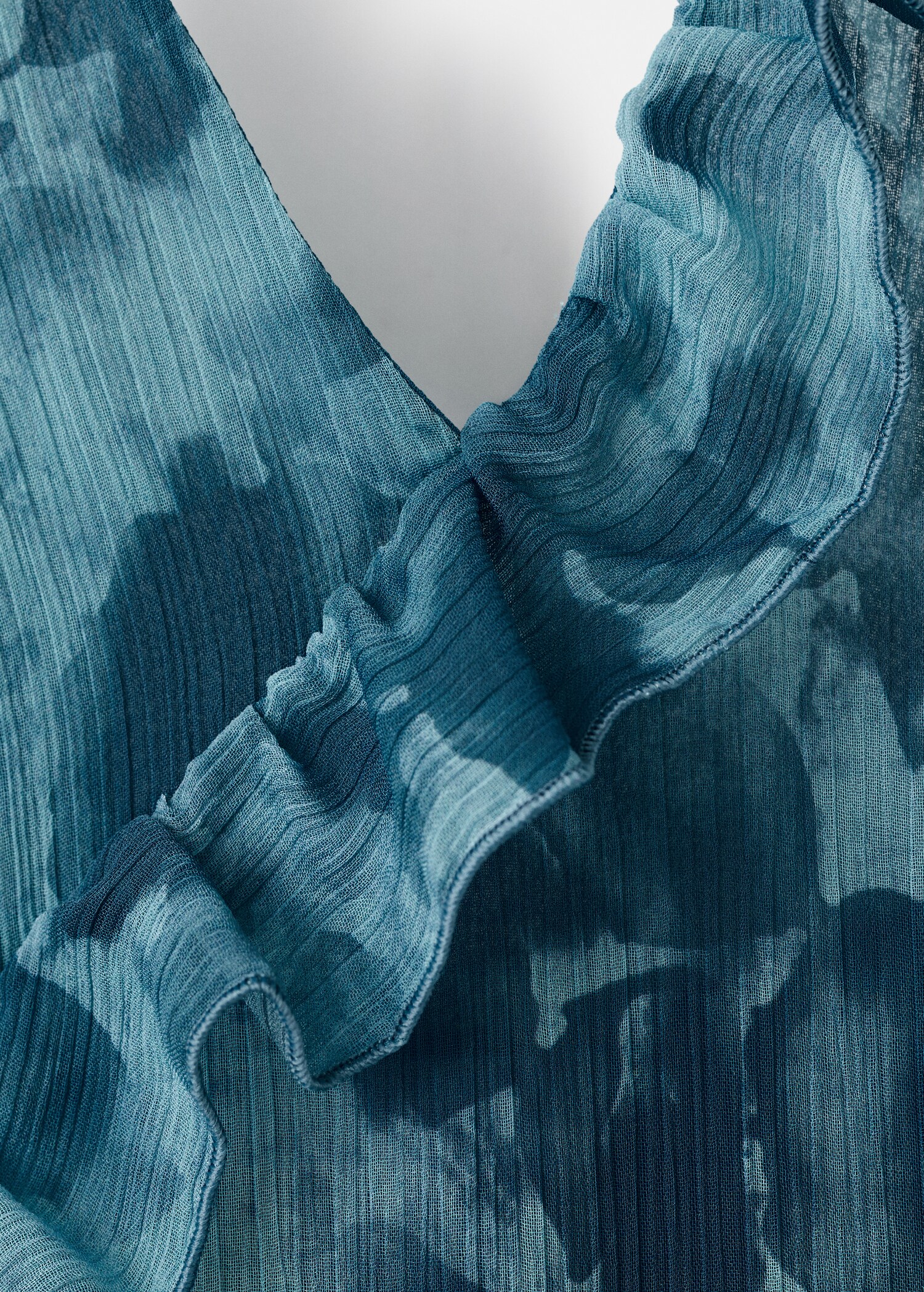 Ruffled printed dress - Details of the article 8