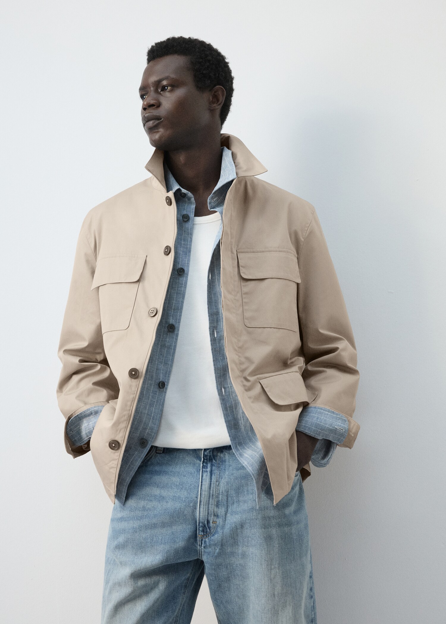 100% cotton multi-pocket jacket - Reverse of the article