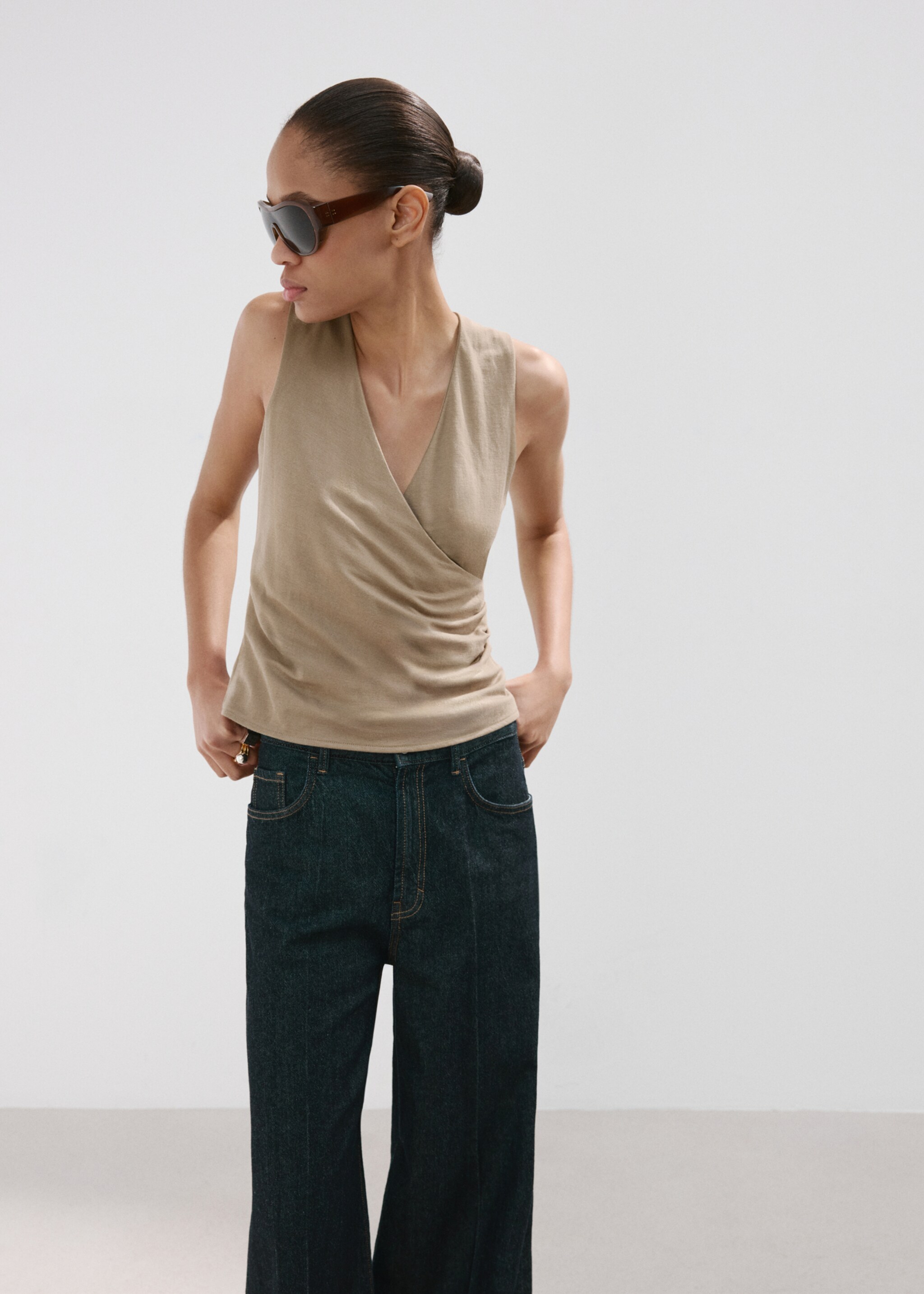 Ruched wrap top - Details of the article 2, Medium Brown. Ref: 27017153-01.