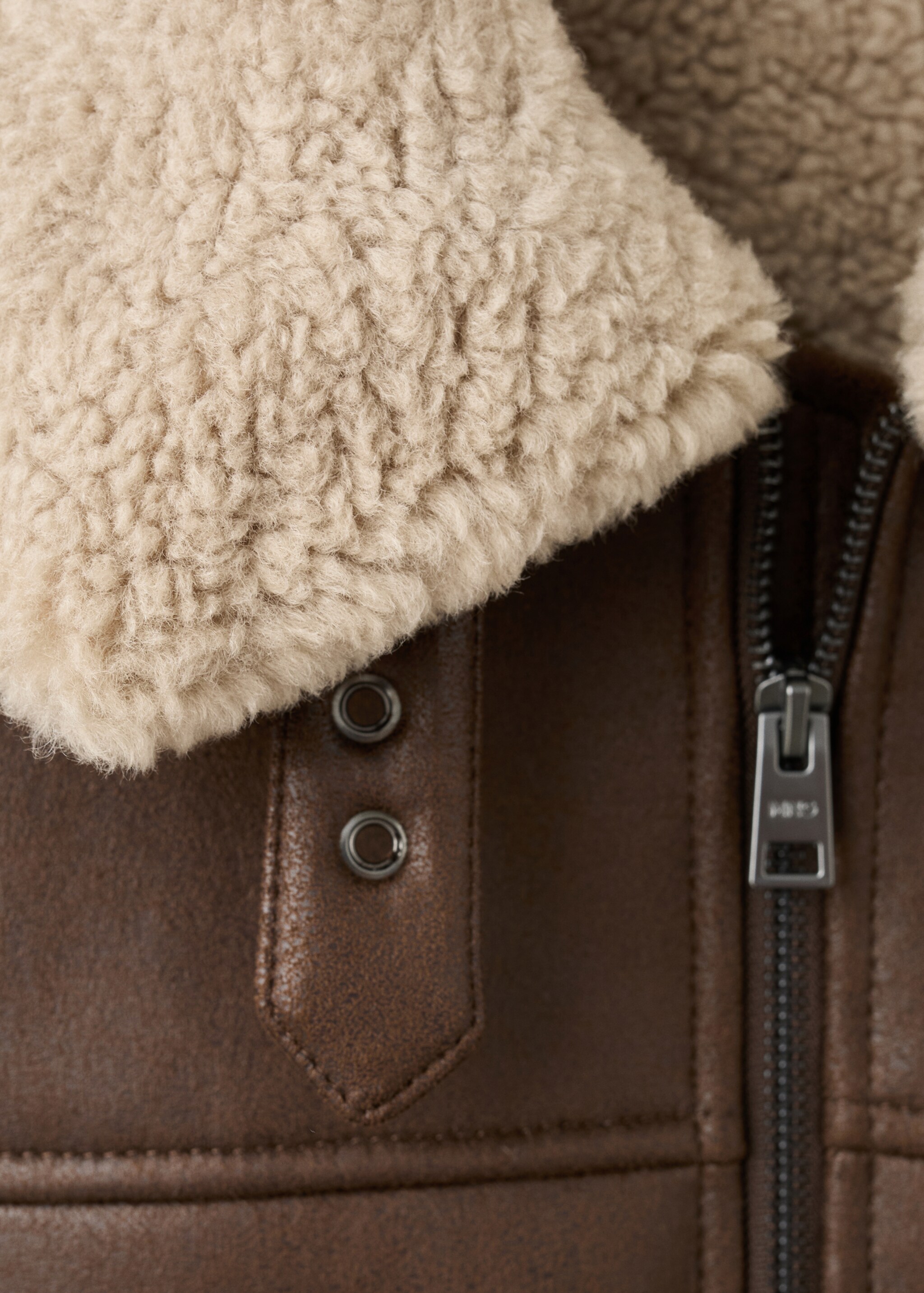 Blouson double face moutonné - Détail de l'article 8, Tabac. Ref: 27021185-01.