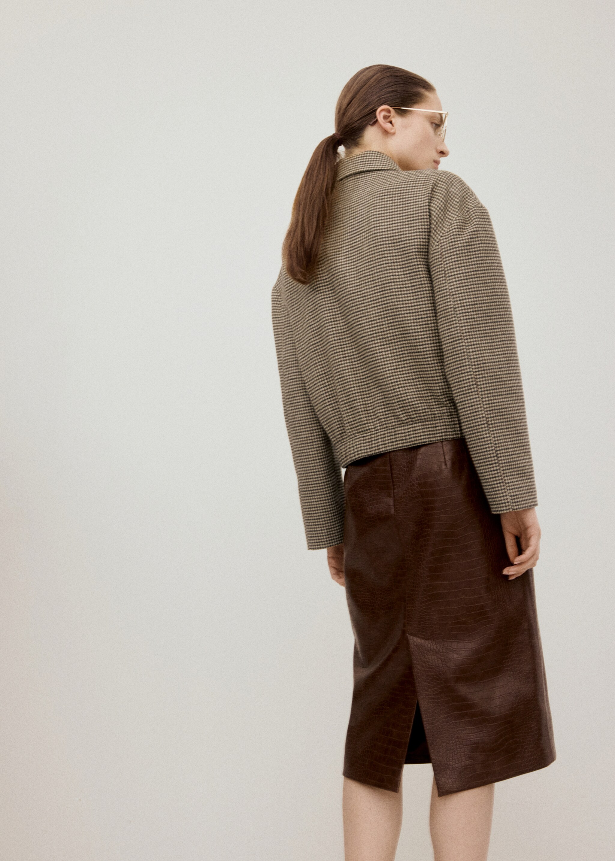 Houndstooth jacket with lapels - Reverse of the article, Medium Brown. Ref: 27021324-01.