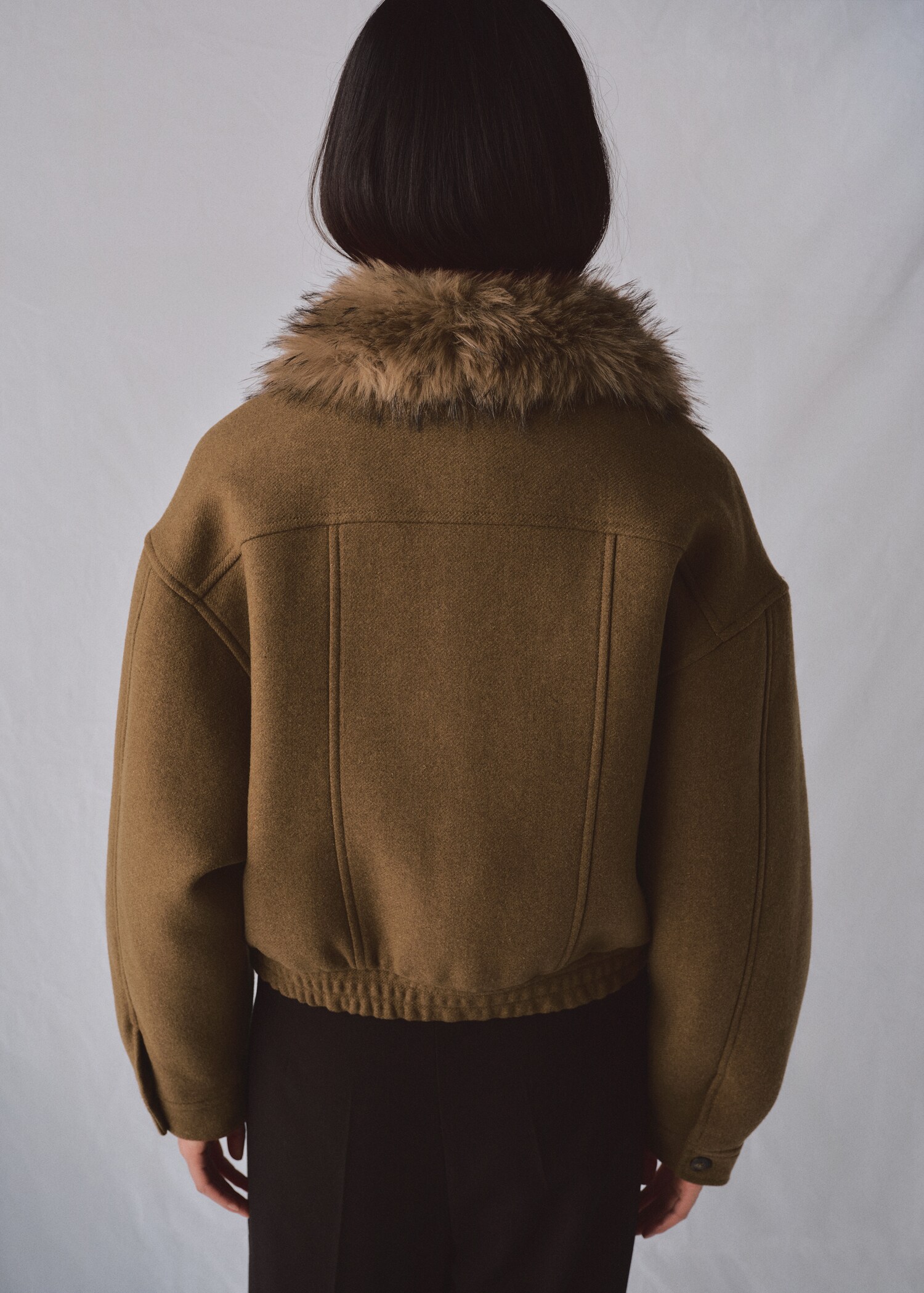 Chaqueta mezcla lana cuello pelo - Reverso del artículo