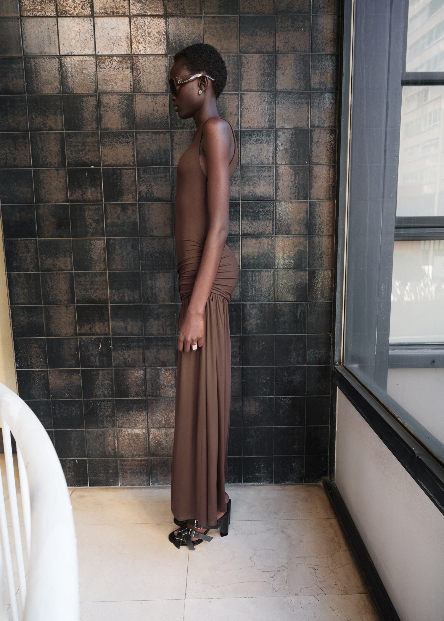 Vestido asimétrico cuerpo fruncido - Detalle del artículo 1