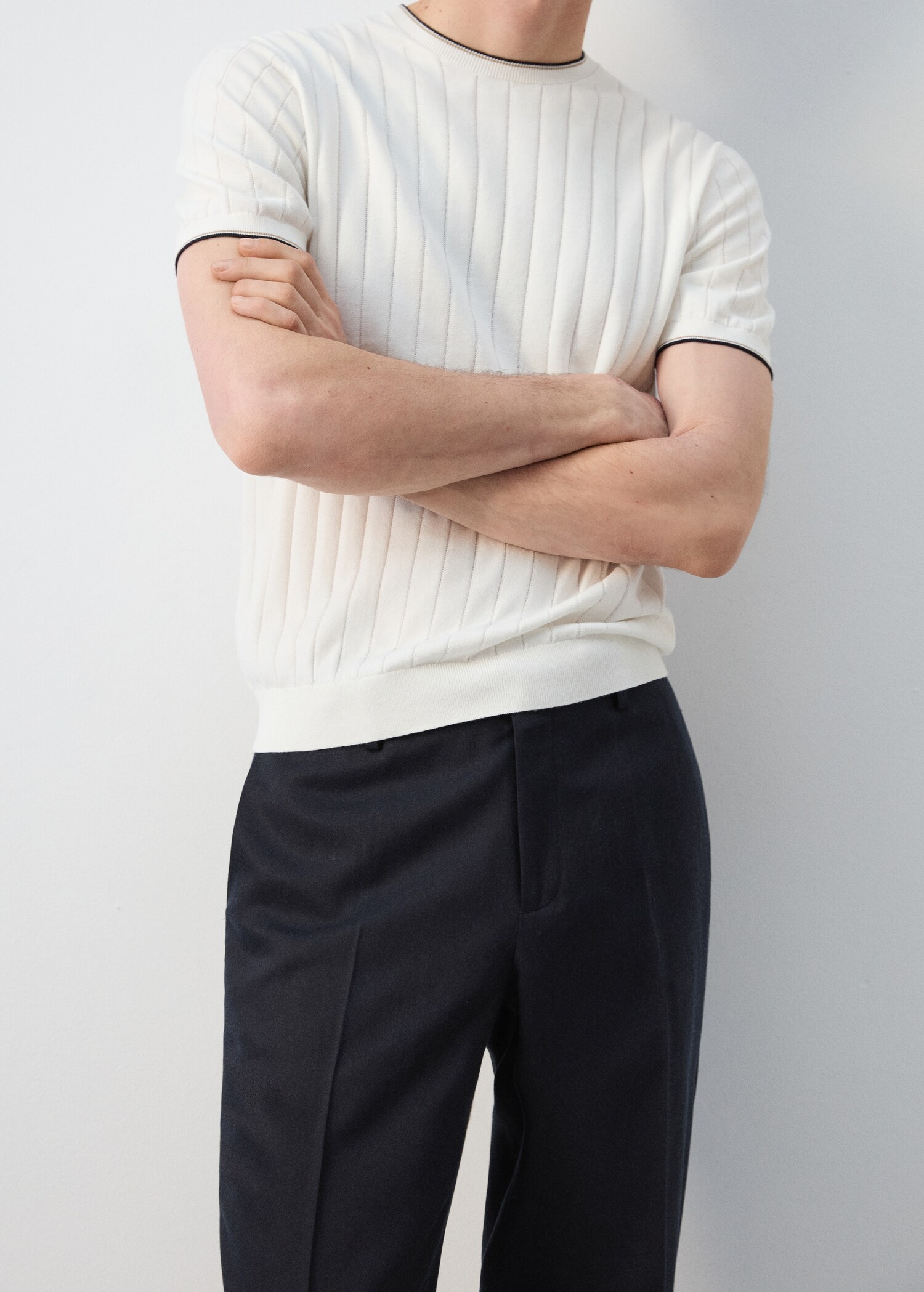 Slim-fit lyocell linen trousers - Reverse of the article