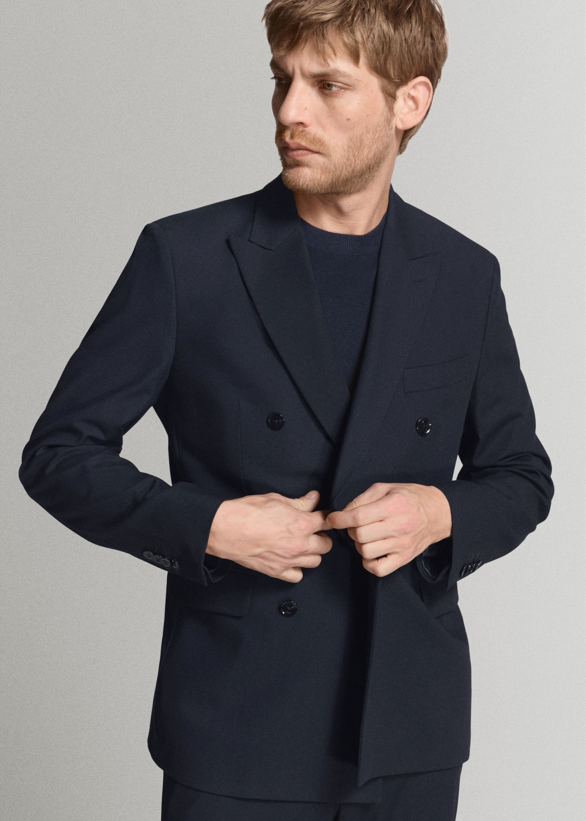 Veste de costume Monaco croisée slim-fit - Détail de l'article 3, Bleu marine. Ref: 27025943-01.