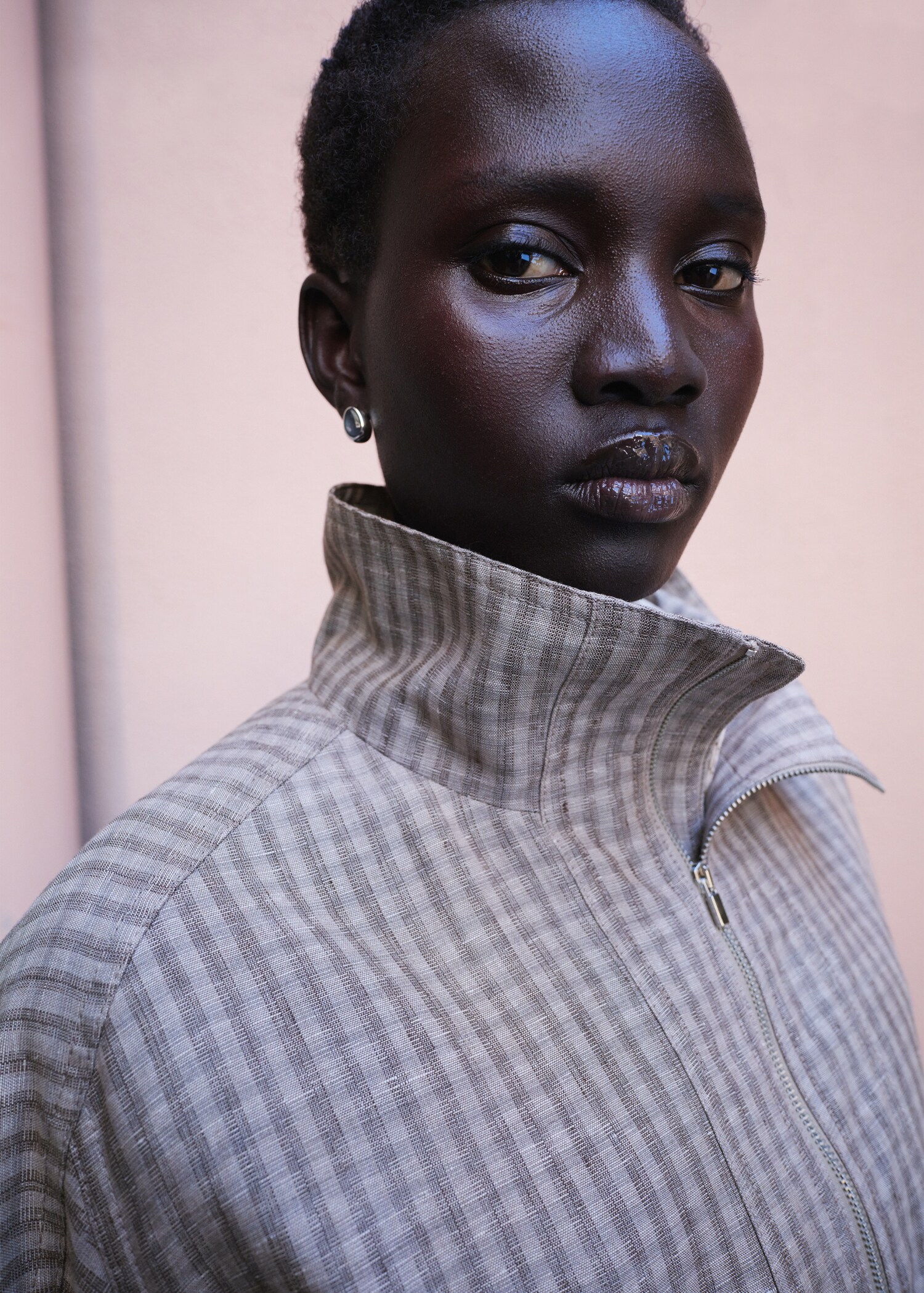 Checked bomber jacket - Details of the article 1