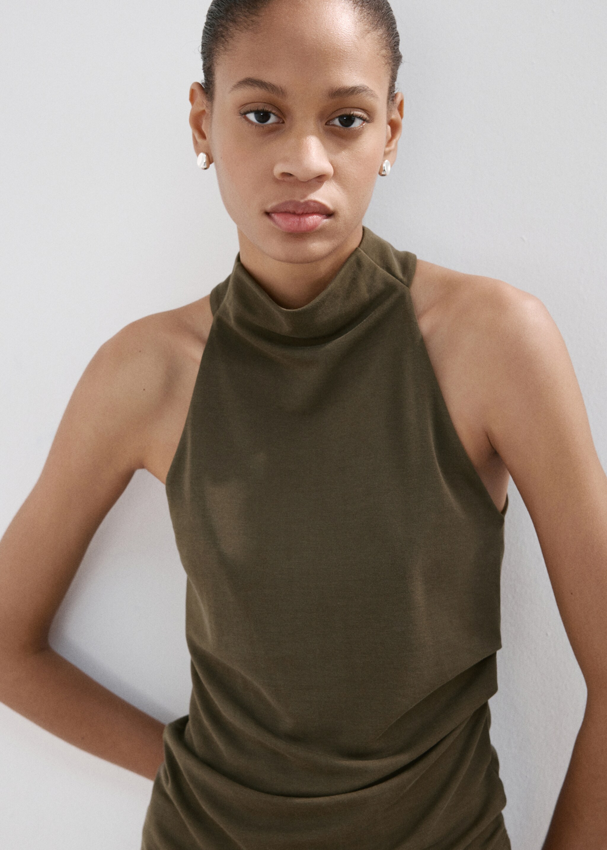 Asymmetric ruched top - Medium plane, Khaki. Ref: 27027143-01.