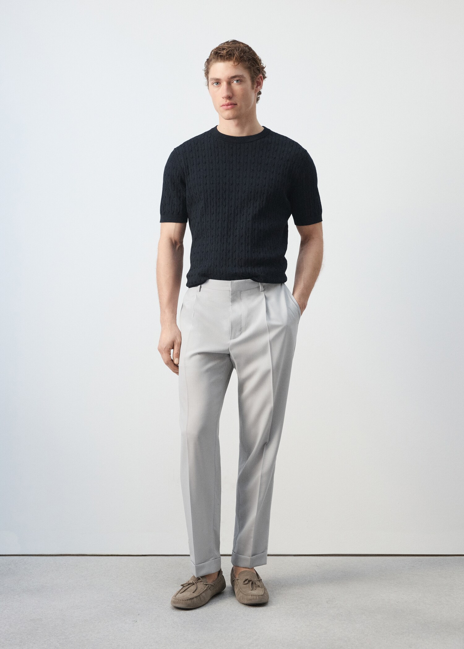 Regular-Fit-Hose aus 100 % Cool Wool - Allgemeine Ansicht