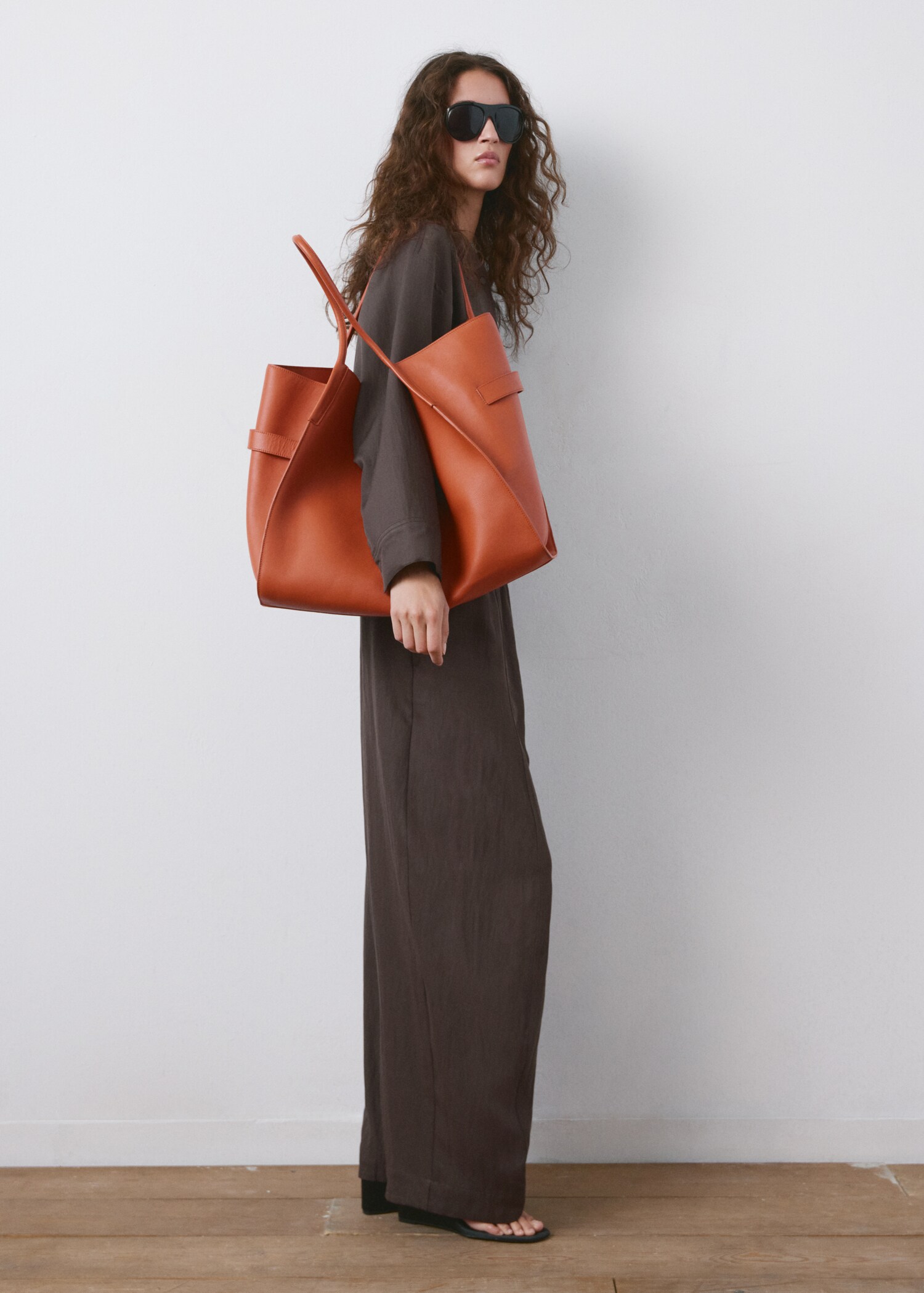 Mid-rise lyocell trousers - General plane