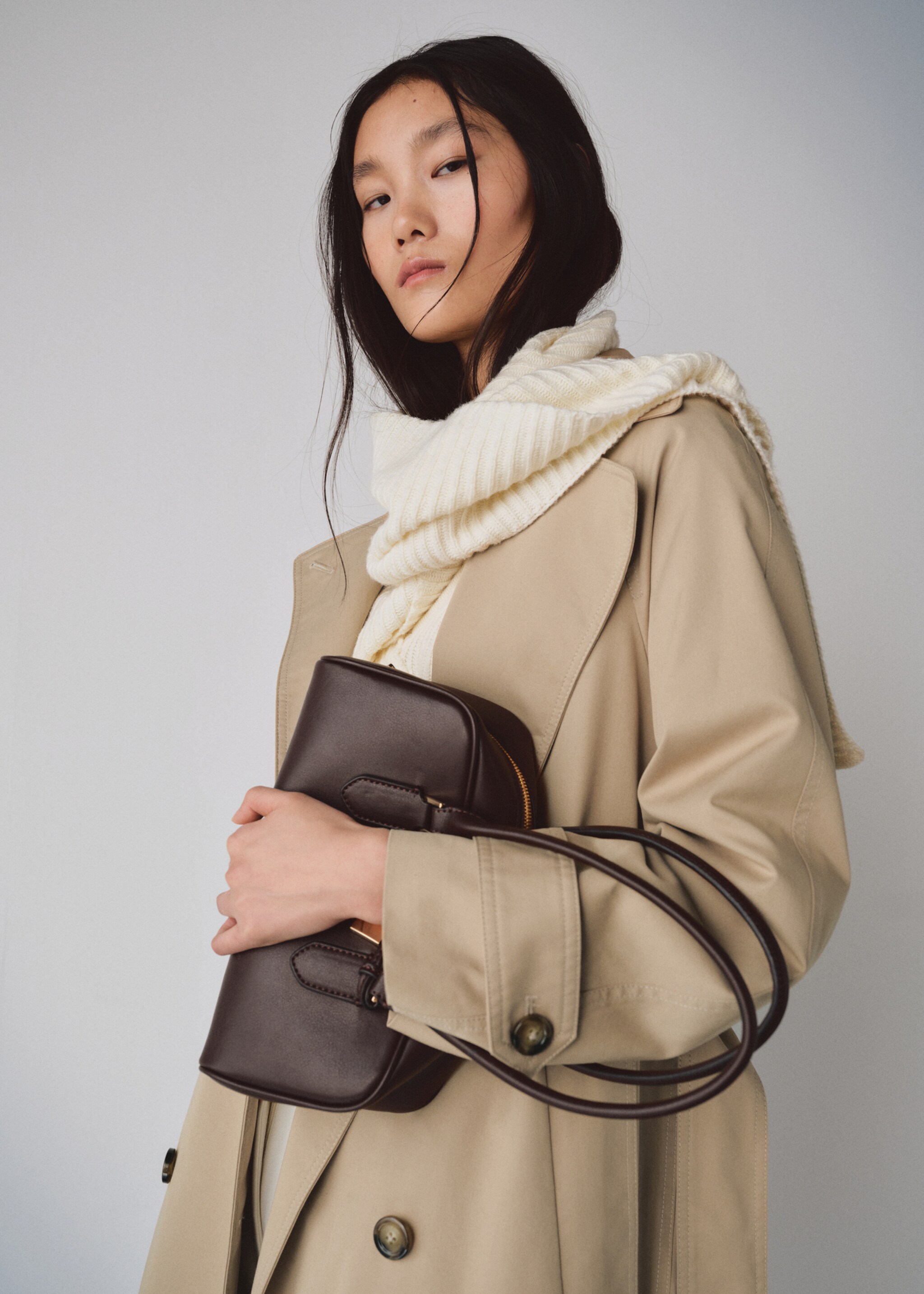 Long double-breasted trench coat - Medium plane, Beige. Ref: 27044774-01.