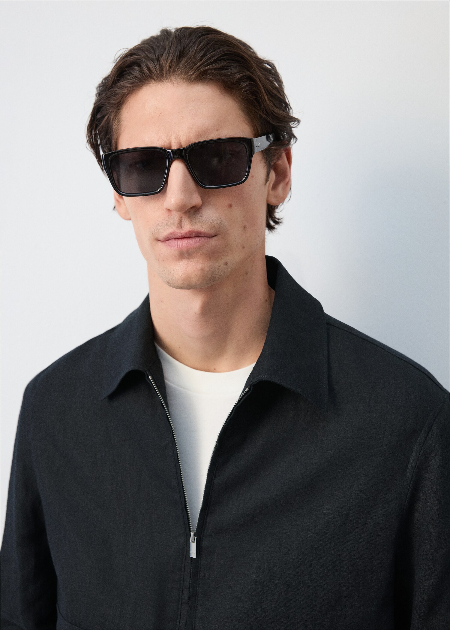 100% linen jacket with pockets - Reverse of the article