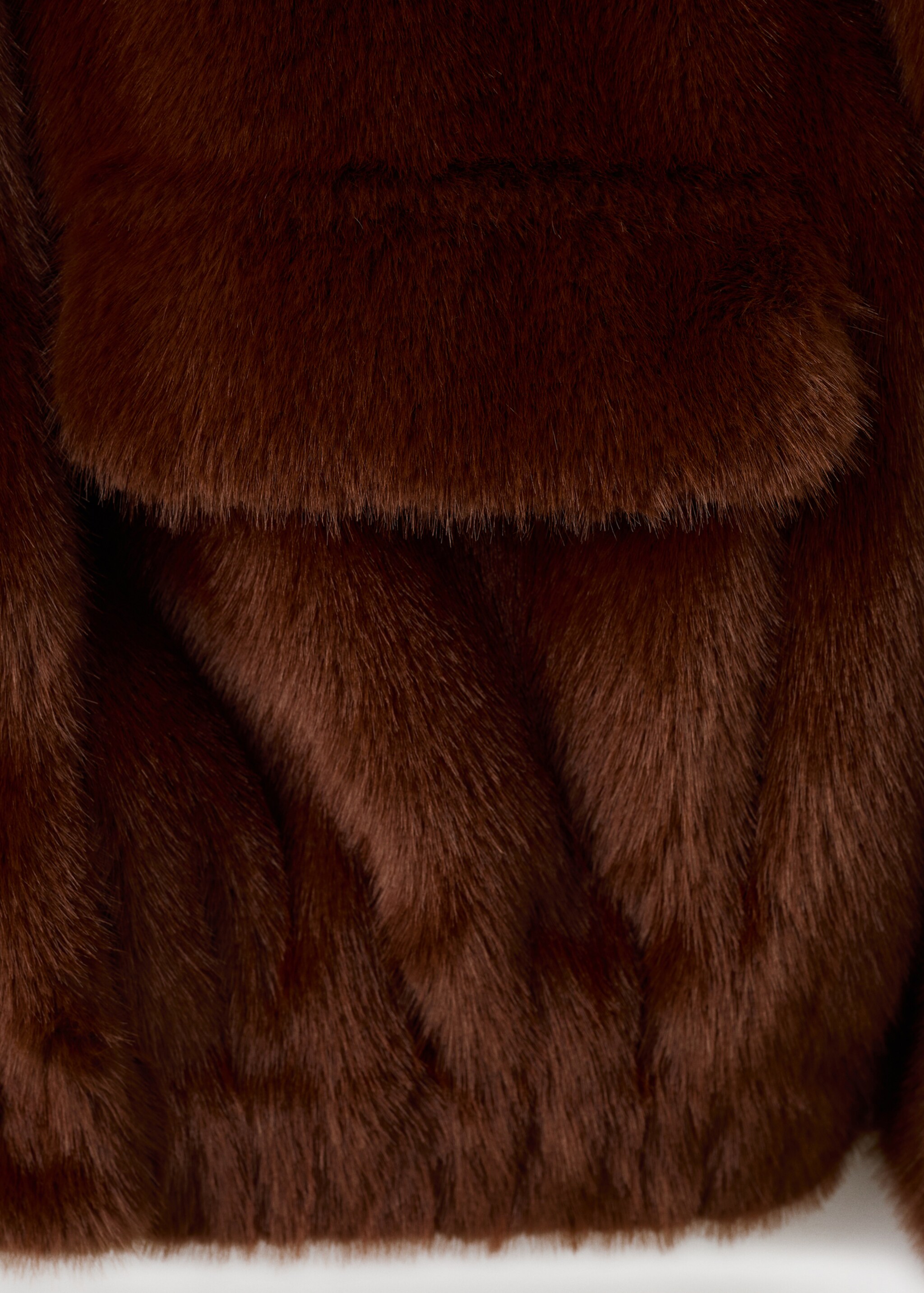 Faux-fur jacket with pockets - Details of the article 8, Brown. Ref: 27051241-02.