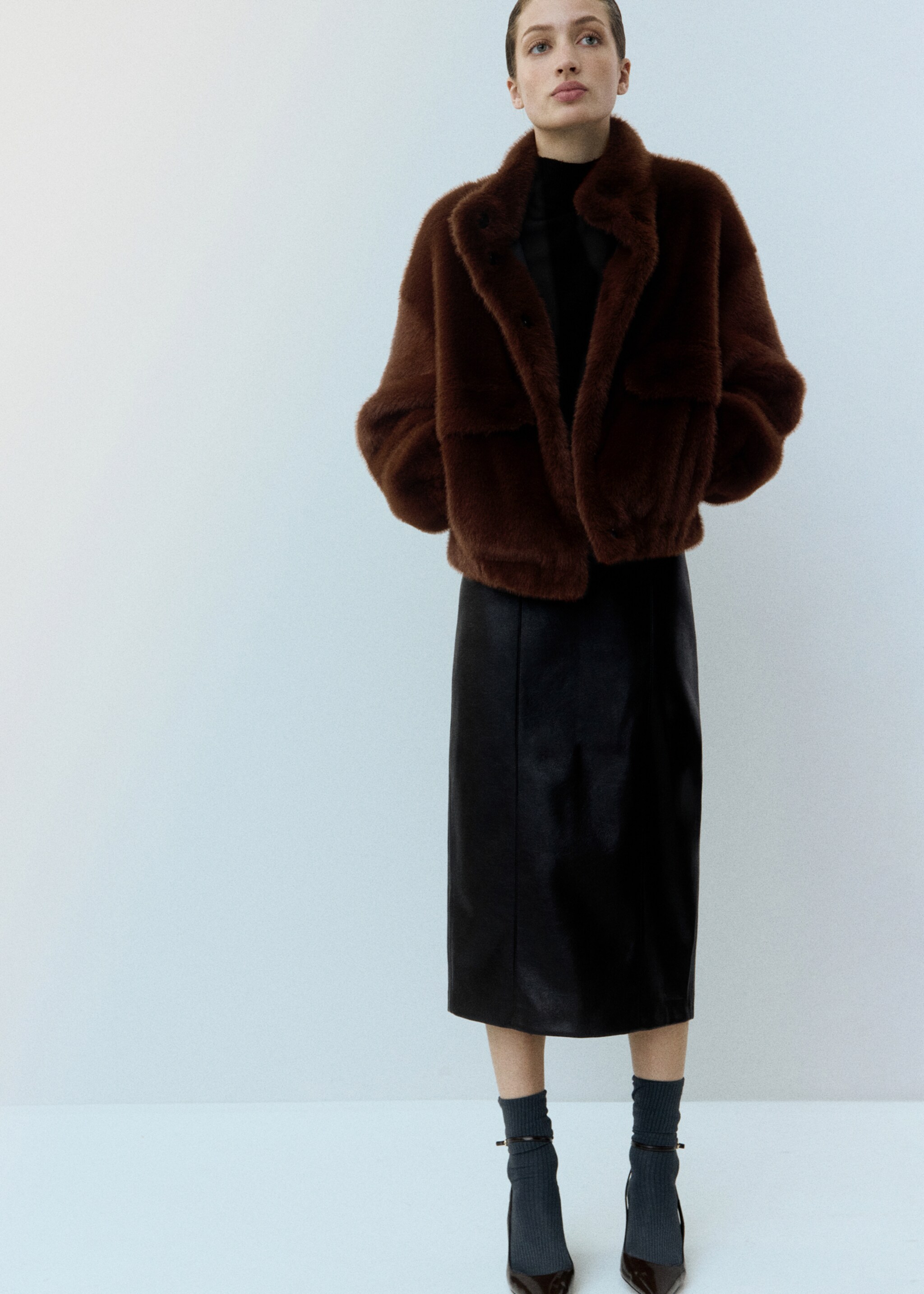 Faux-fur jacket with pockets - General plane, Brown. Ref: 27051241-02.