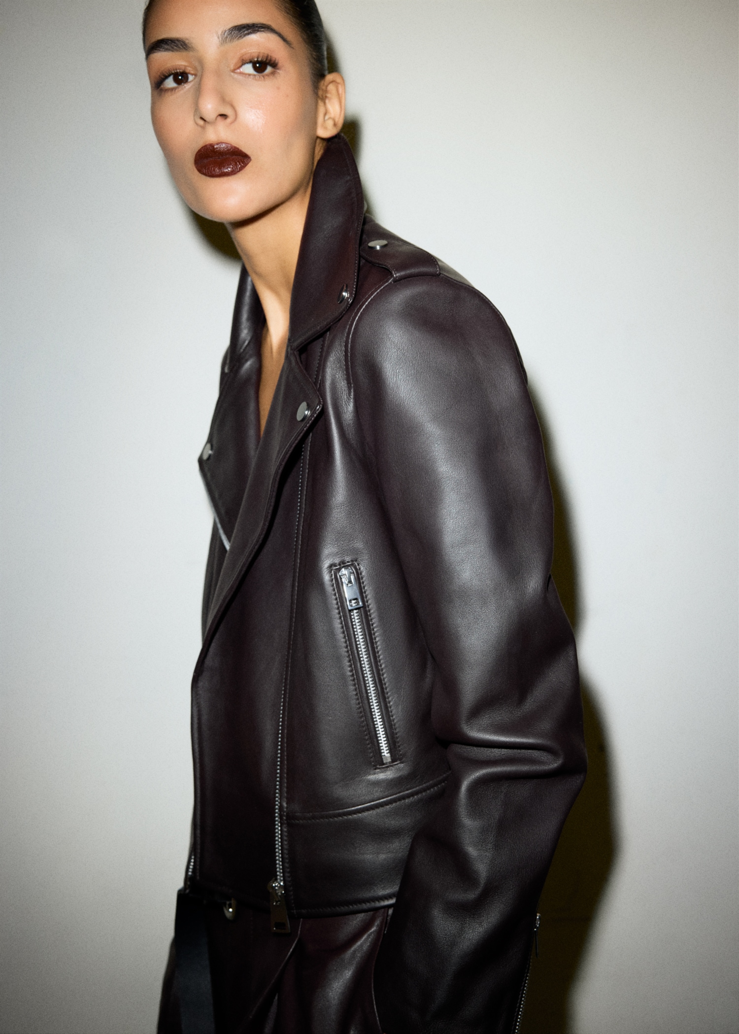 Leather biker jacket - Details of the article 1