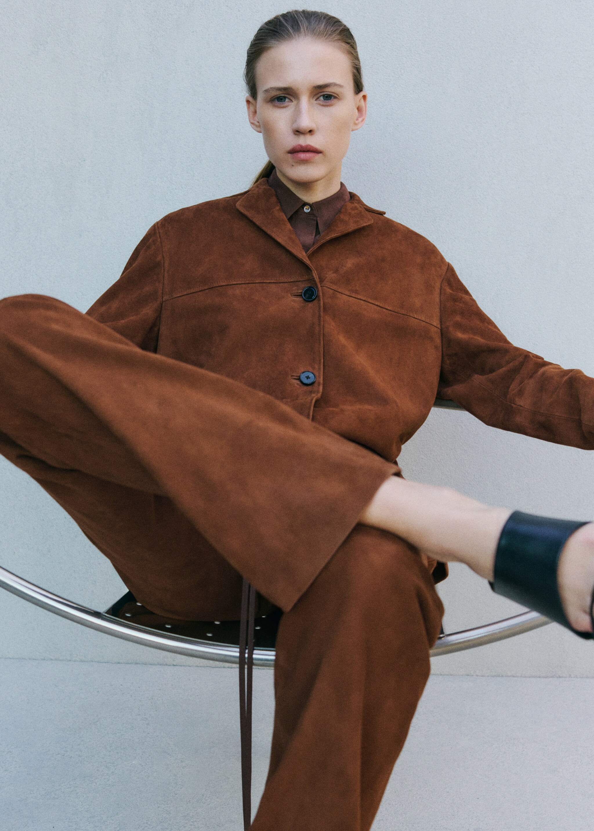 Straight blazer with front stitching - Medium plane, Tobacco Brown. Ref: 27054432-03.