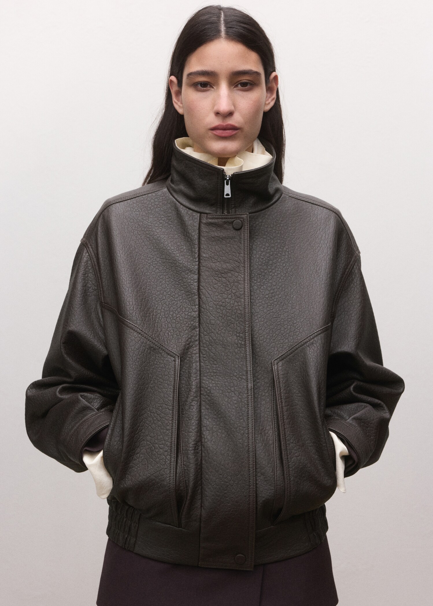 100% leather oversized funnel neck jacket - Medium plane