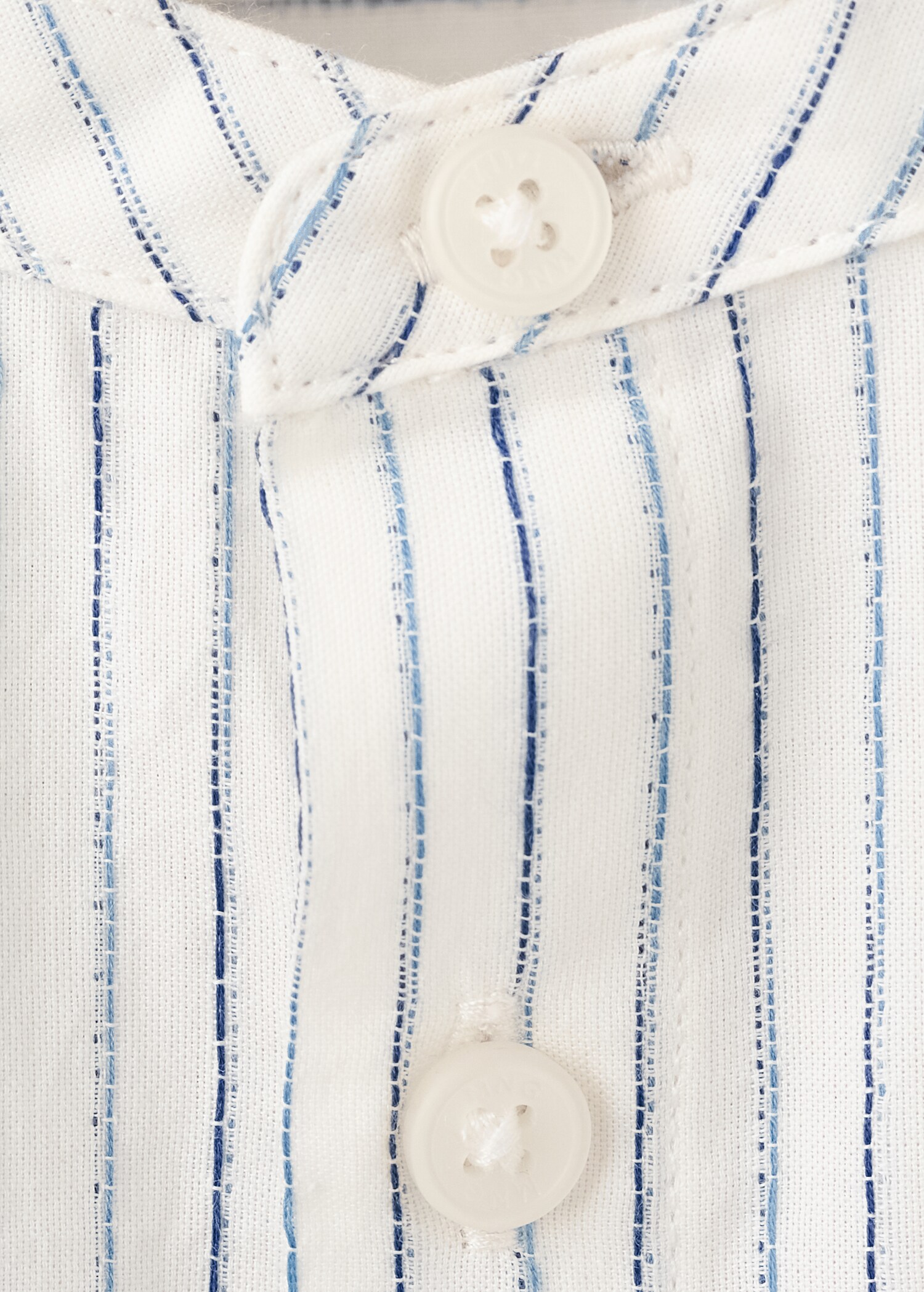 Bicolour striped shirt - Details of the article 8