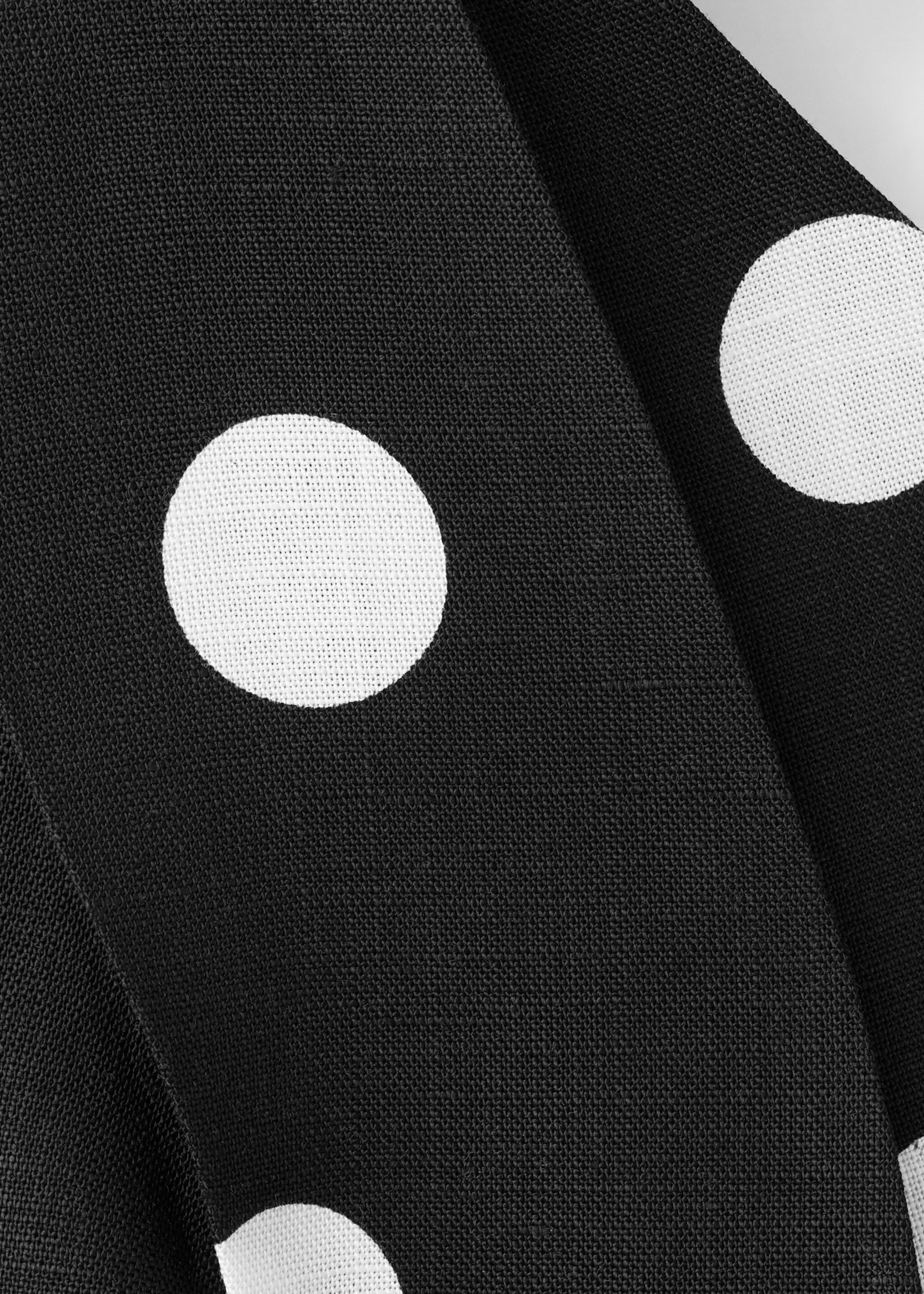 Asymmetric polka dot top - Details of the article 8, Black. Ref: 27057153-01.