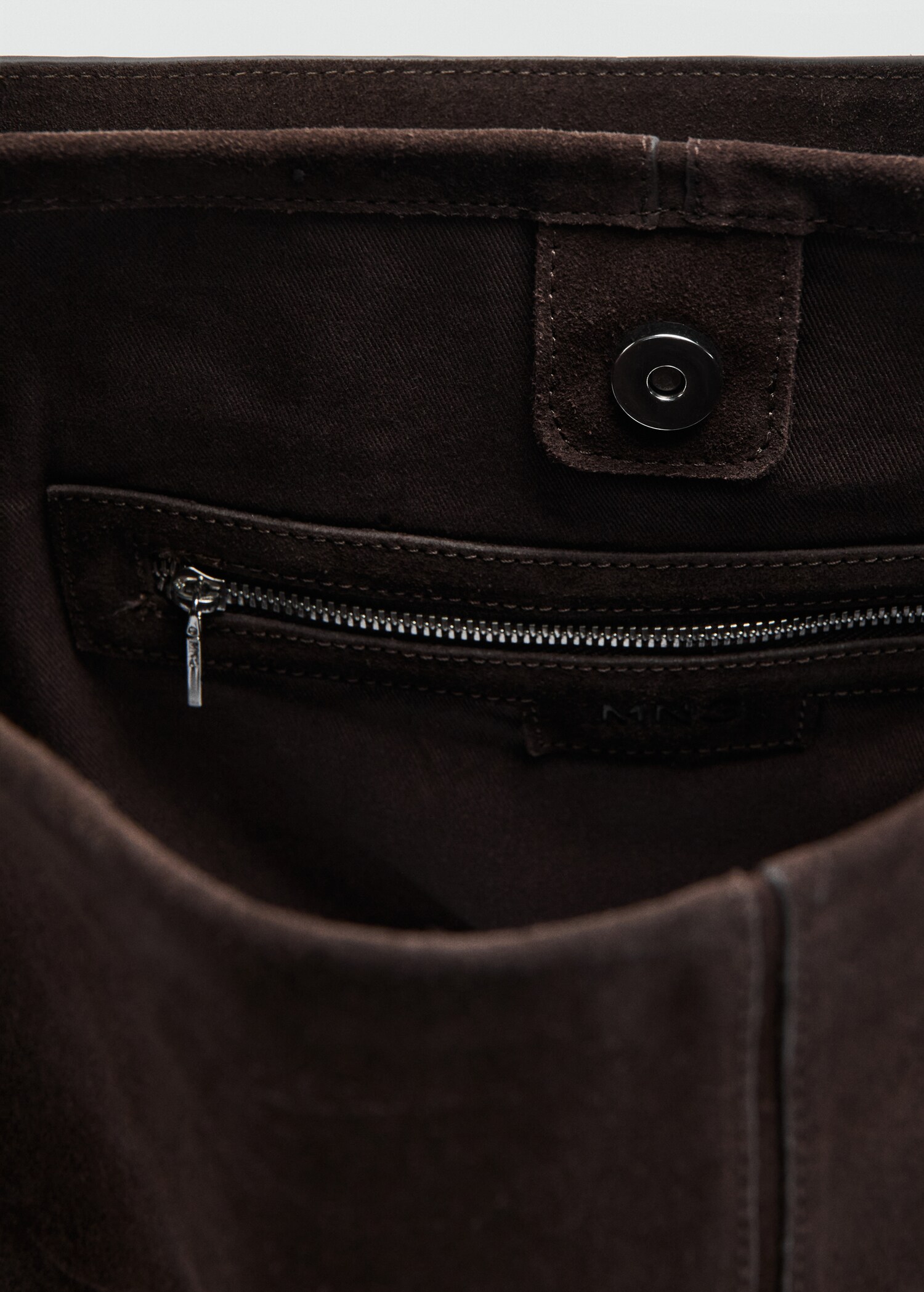 Large bucket bag with buckle - Details of the article 2