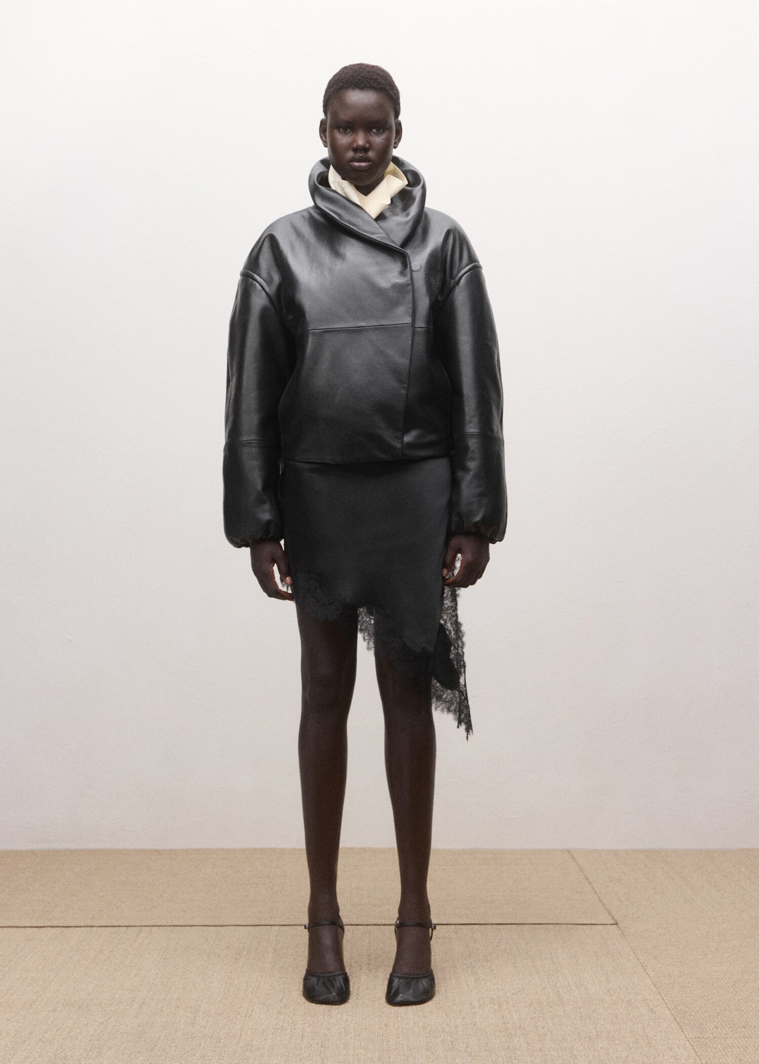 缎面不对称蕾丝迷你裙 - null