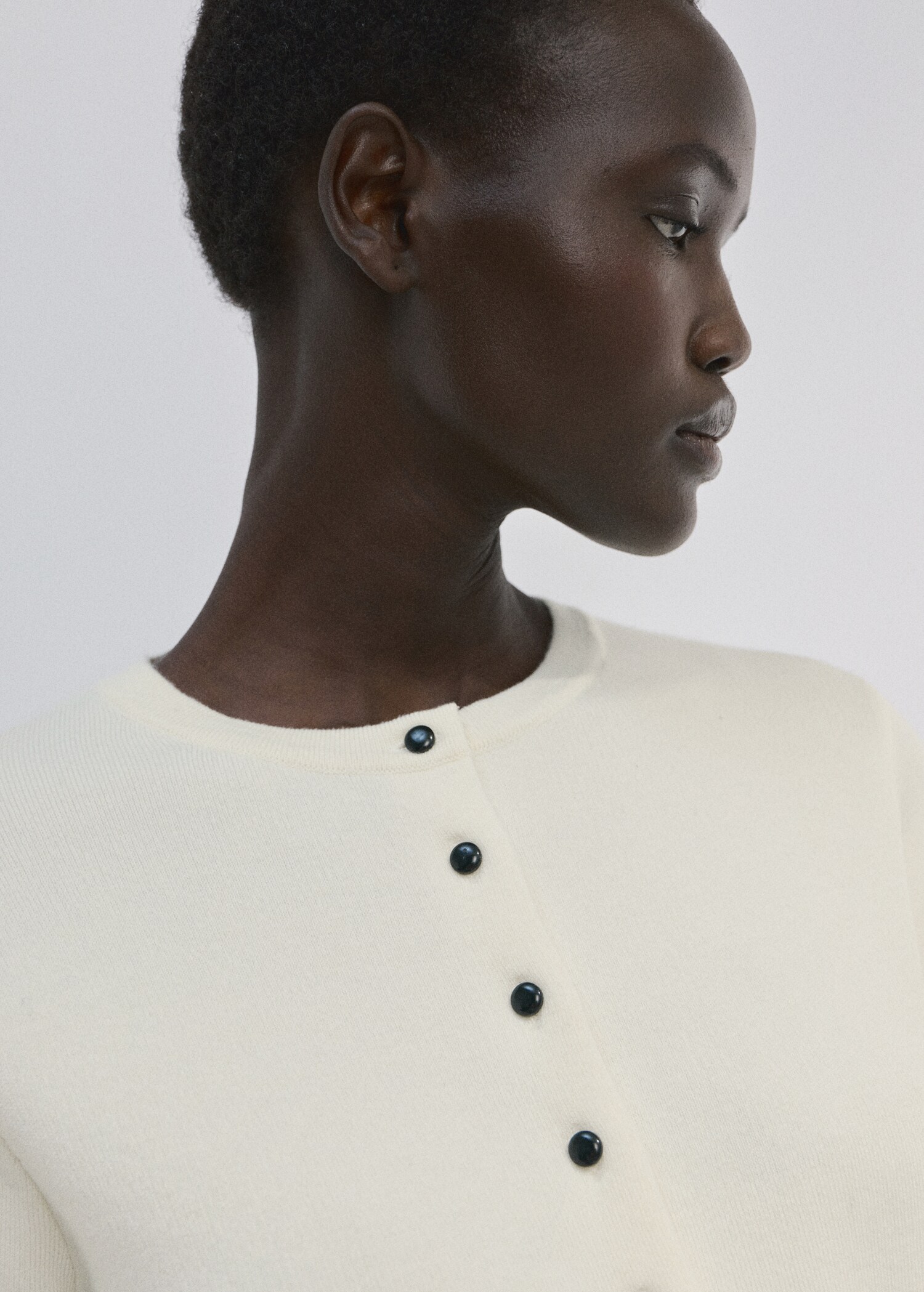 Knitted button cardigan - Details of the article 1