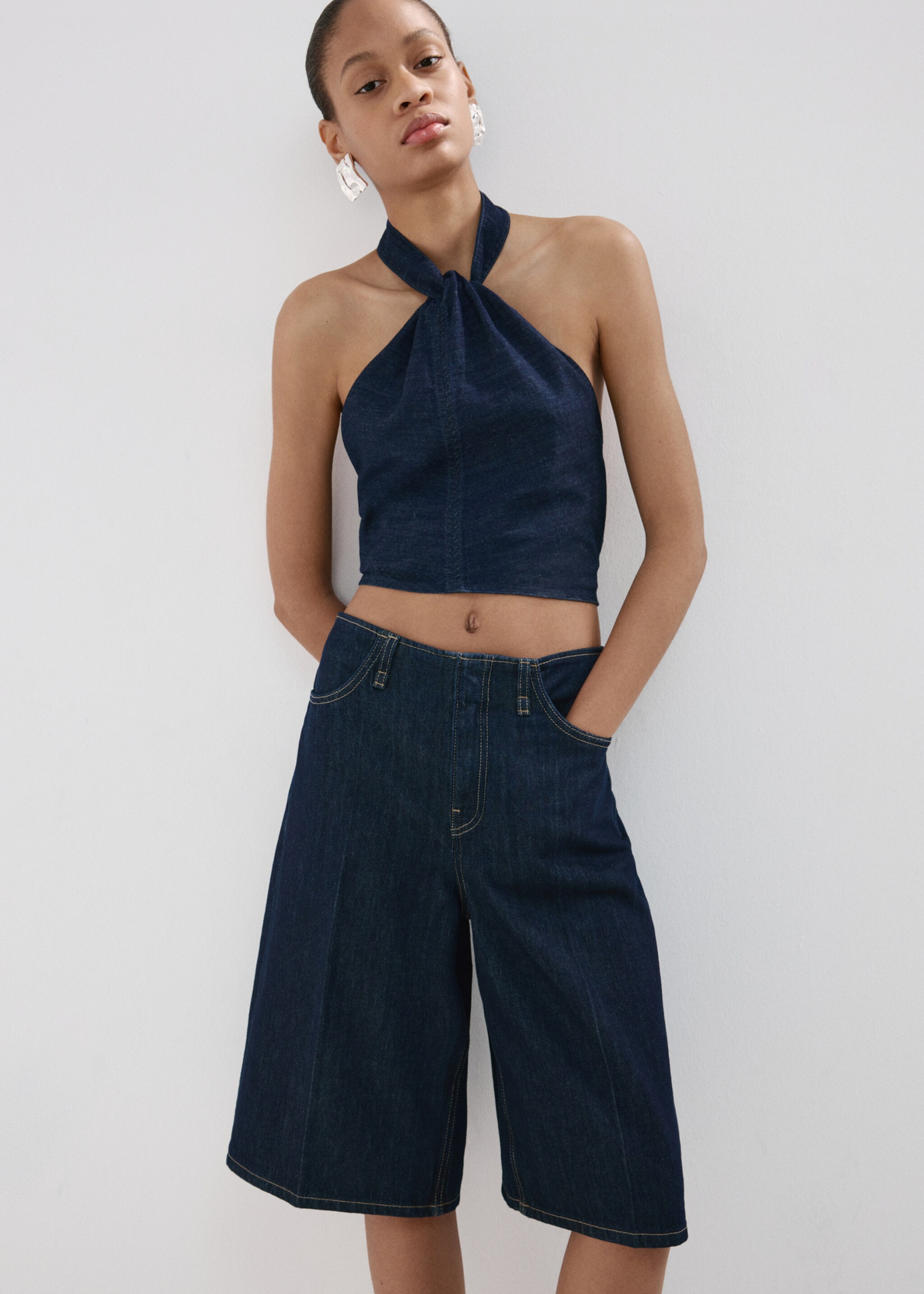 Mid-rise denim bermuda jorts - Medium plane, Open Blue. Ref: 27067149-01.