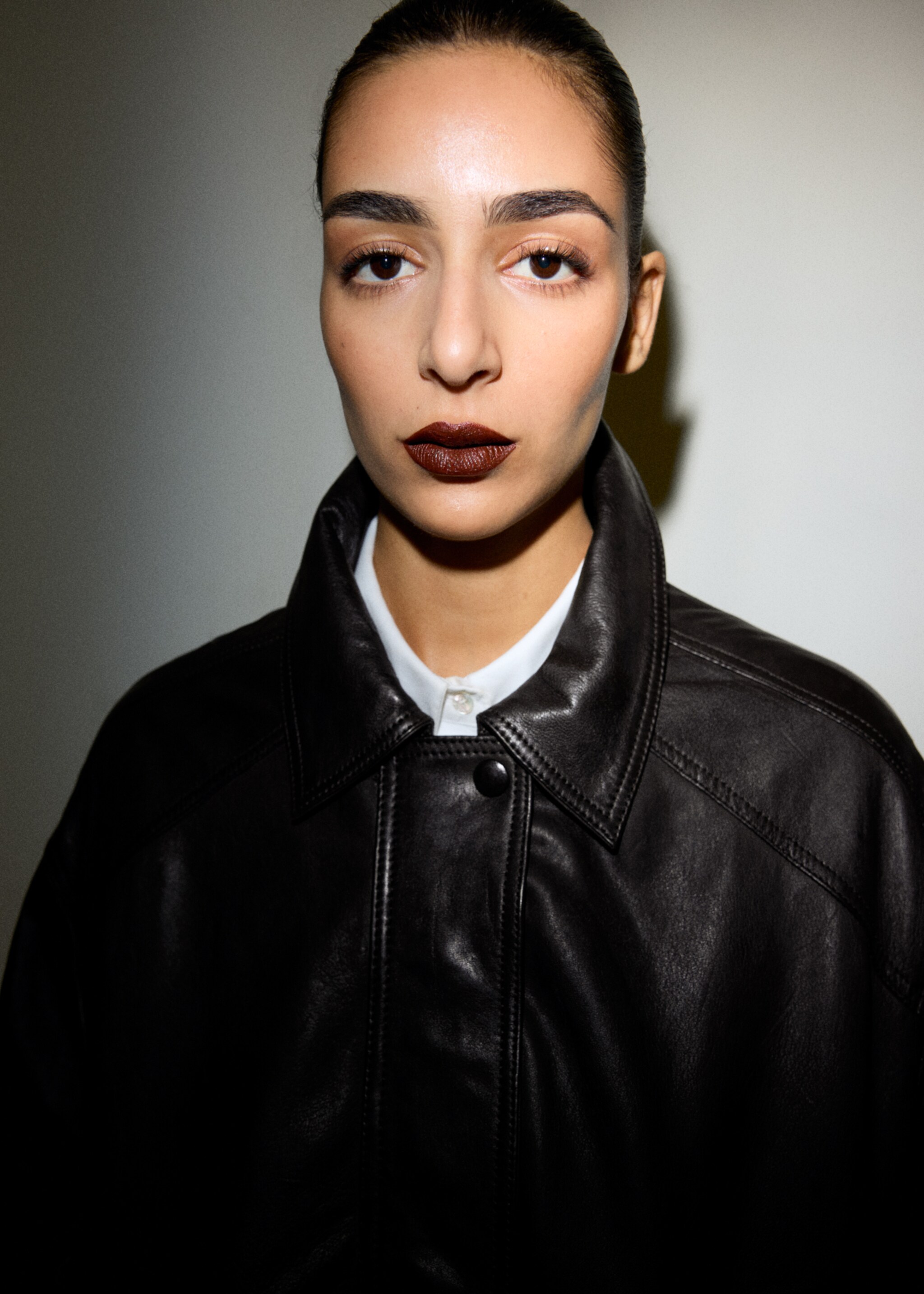 Oversized leather jacket - Details of the article 1, Brown. Ref: 27071285-02.