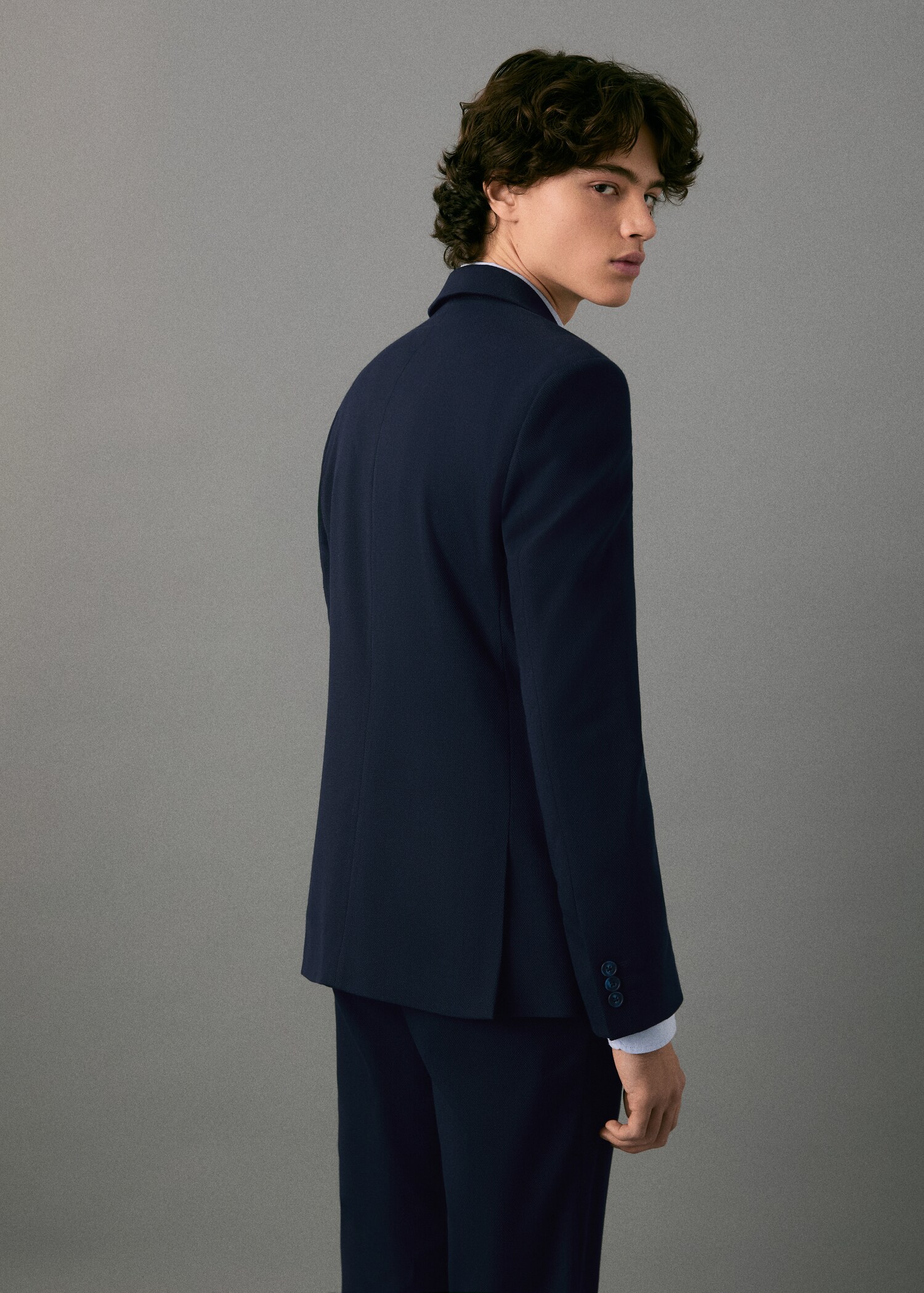 Straight-fit suit jacket - Reverse of the article