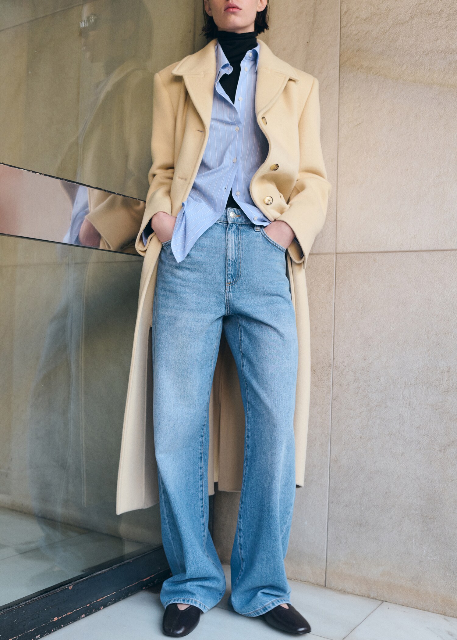 Jeans Danila wide leg tiro alto - Plano general