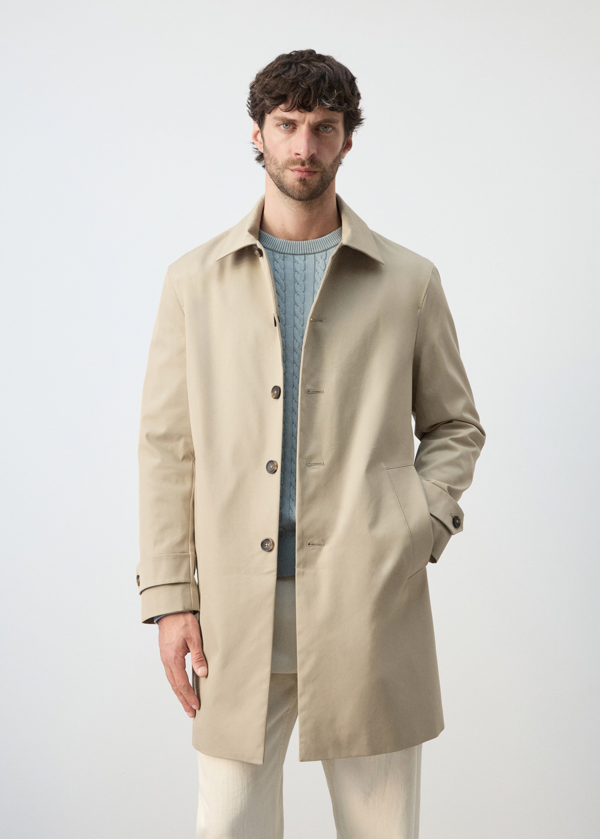 Gavardina repel·lent a l'aigua butxaques - Pla mig, Beige. Ref: 27074405-02.