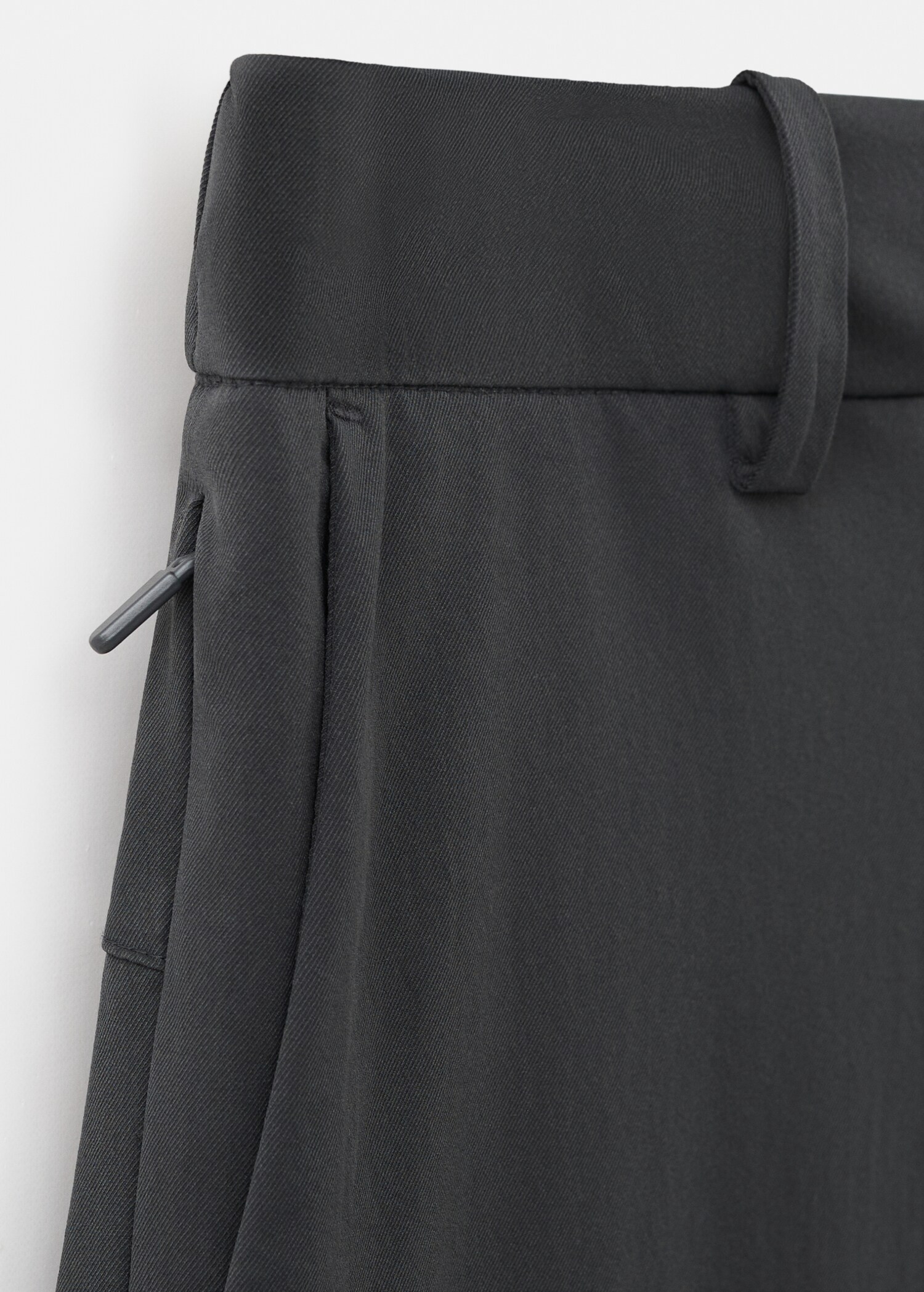 Slim-fit water-repellent trousers - Details of the article 8