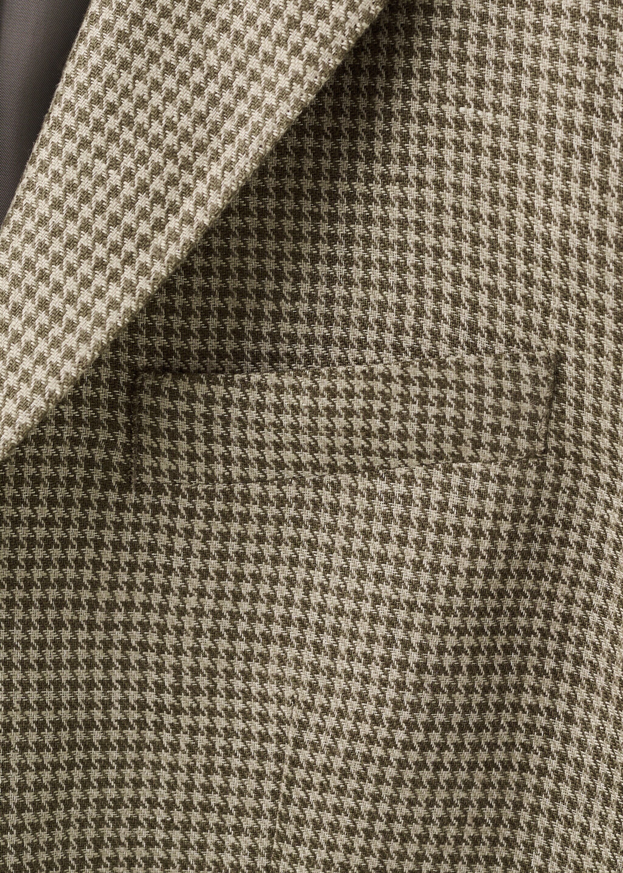 100% linen jacket with patch pockets - Details of the article 8, Brown. Ref: 27077891-03.