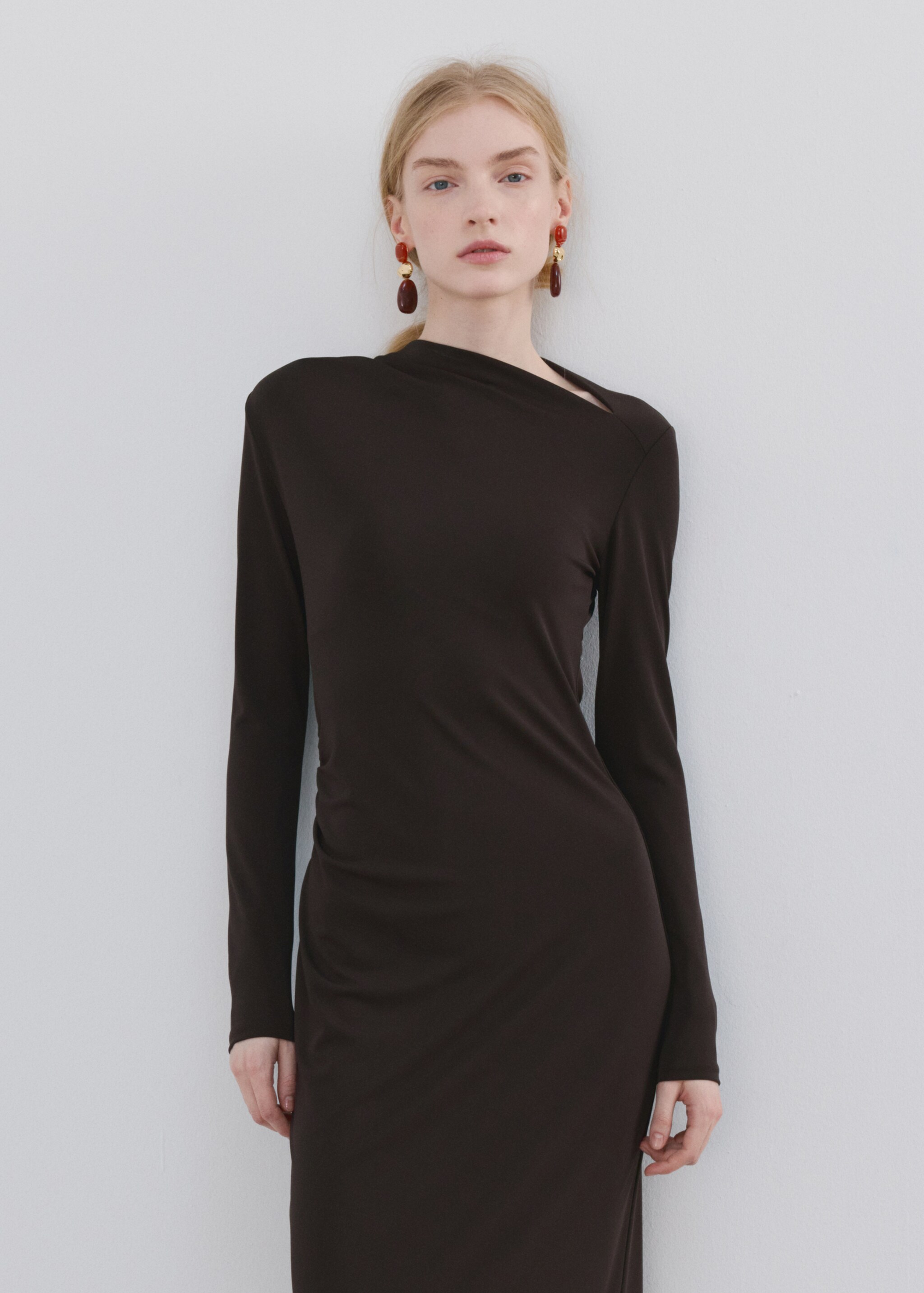 Boat-neck ruched dress - Medium plane, Chocolate. Ref: 27083314-02.